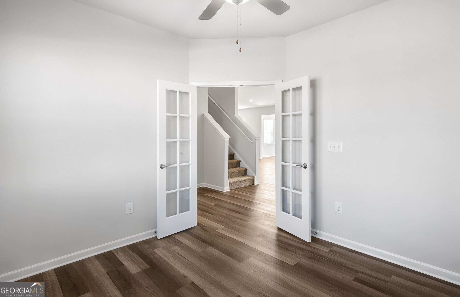 213 Delilah Street Property Photo 6