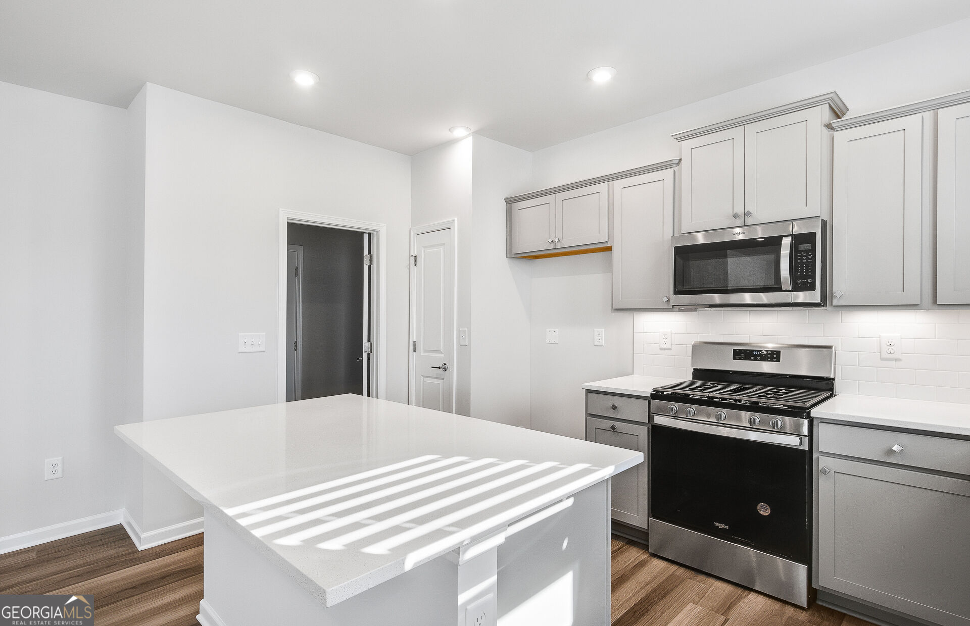 213 Delilah Street Property Photo 11