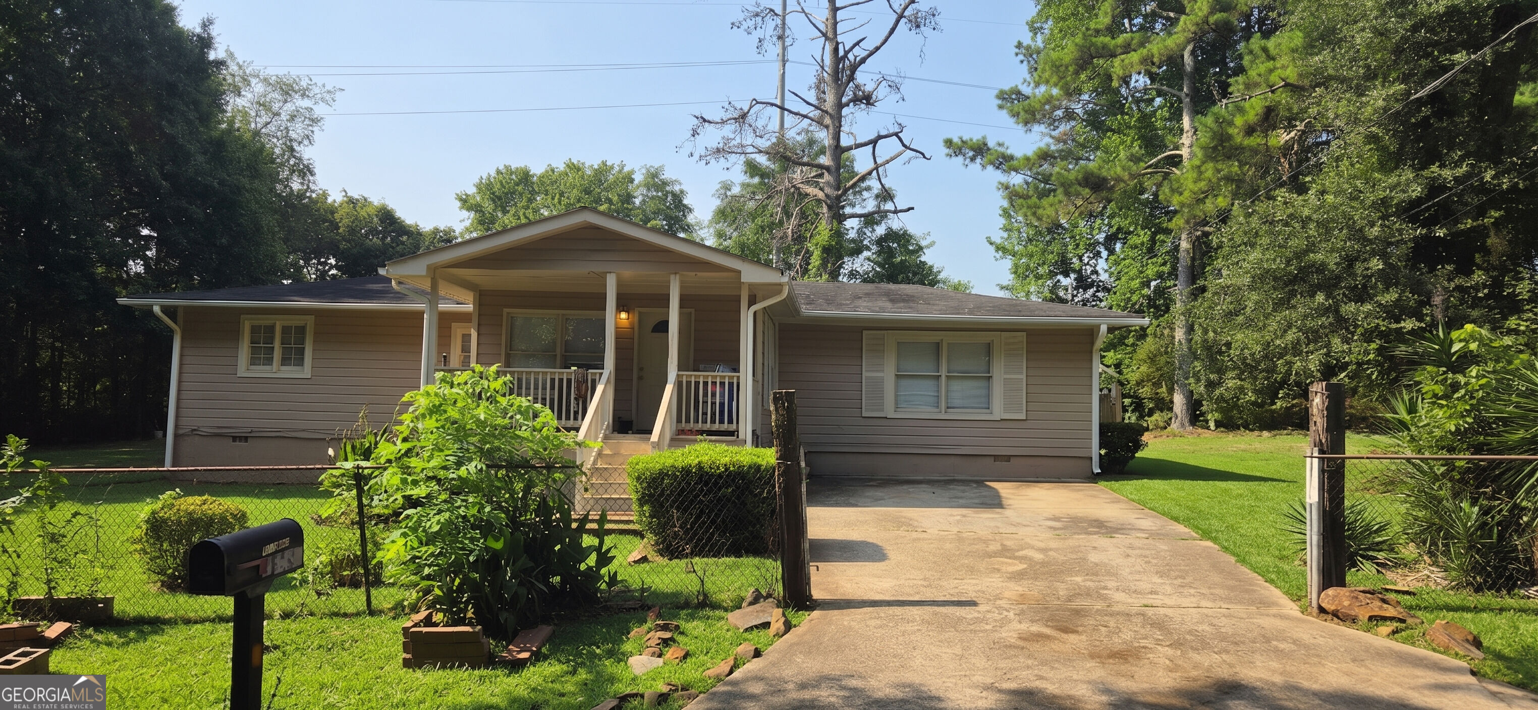 2933 Coffer Drive Property Photo 1