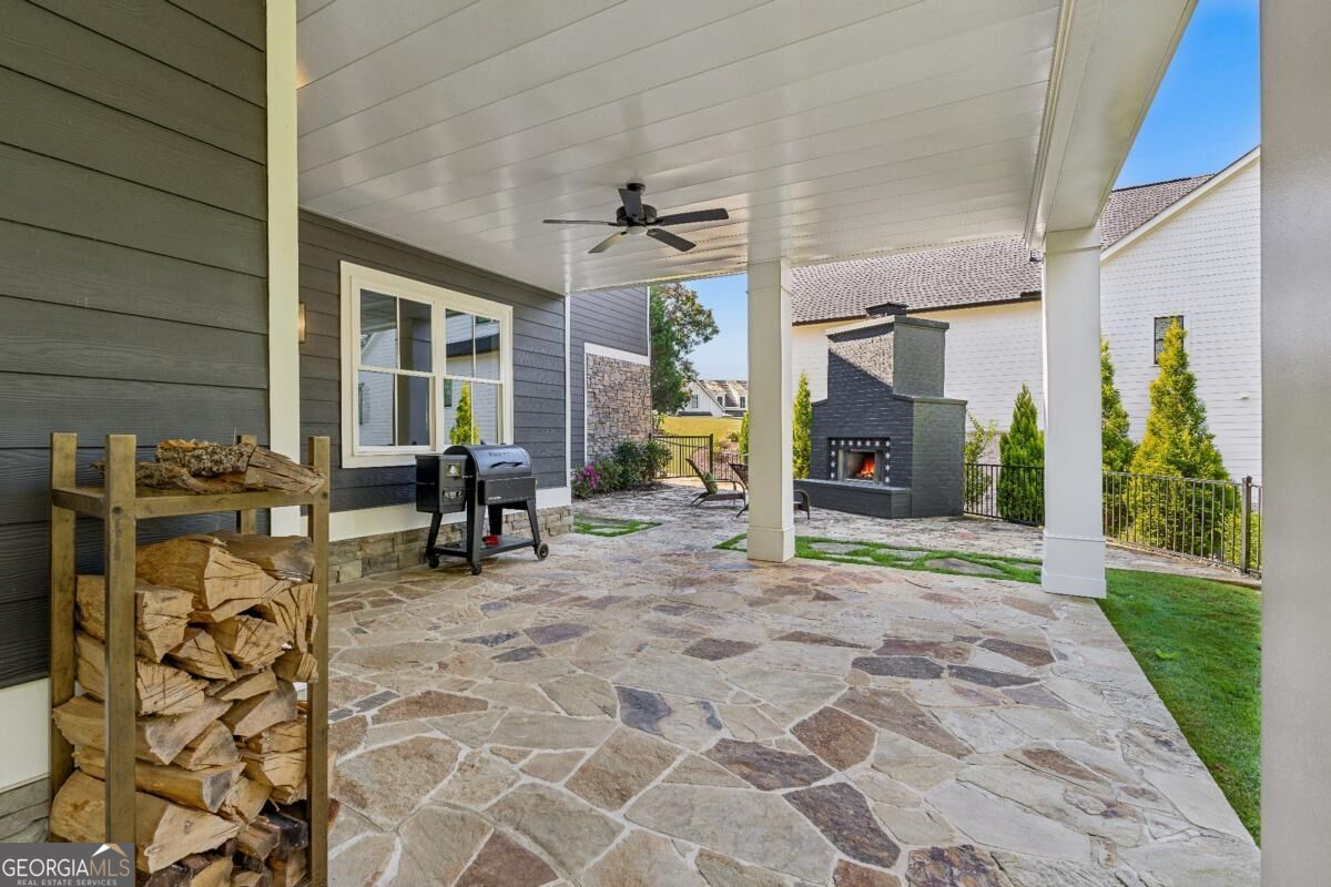 9 Fieldstone Court E Property Photo 25