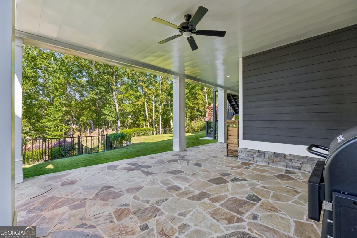 9 Fieldstone Court E Property Photo 28
