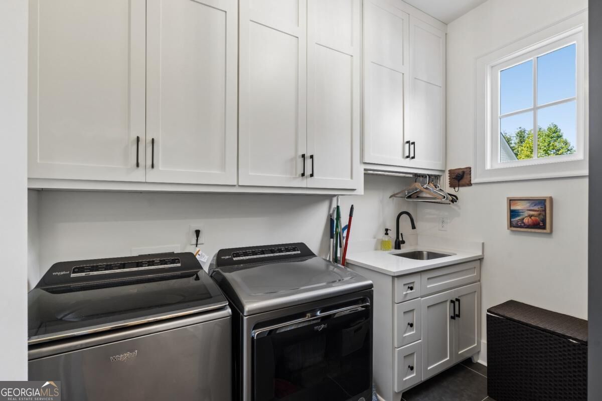 9 Fieldstone Court E Property Photo 37