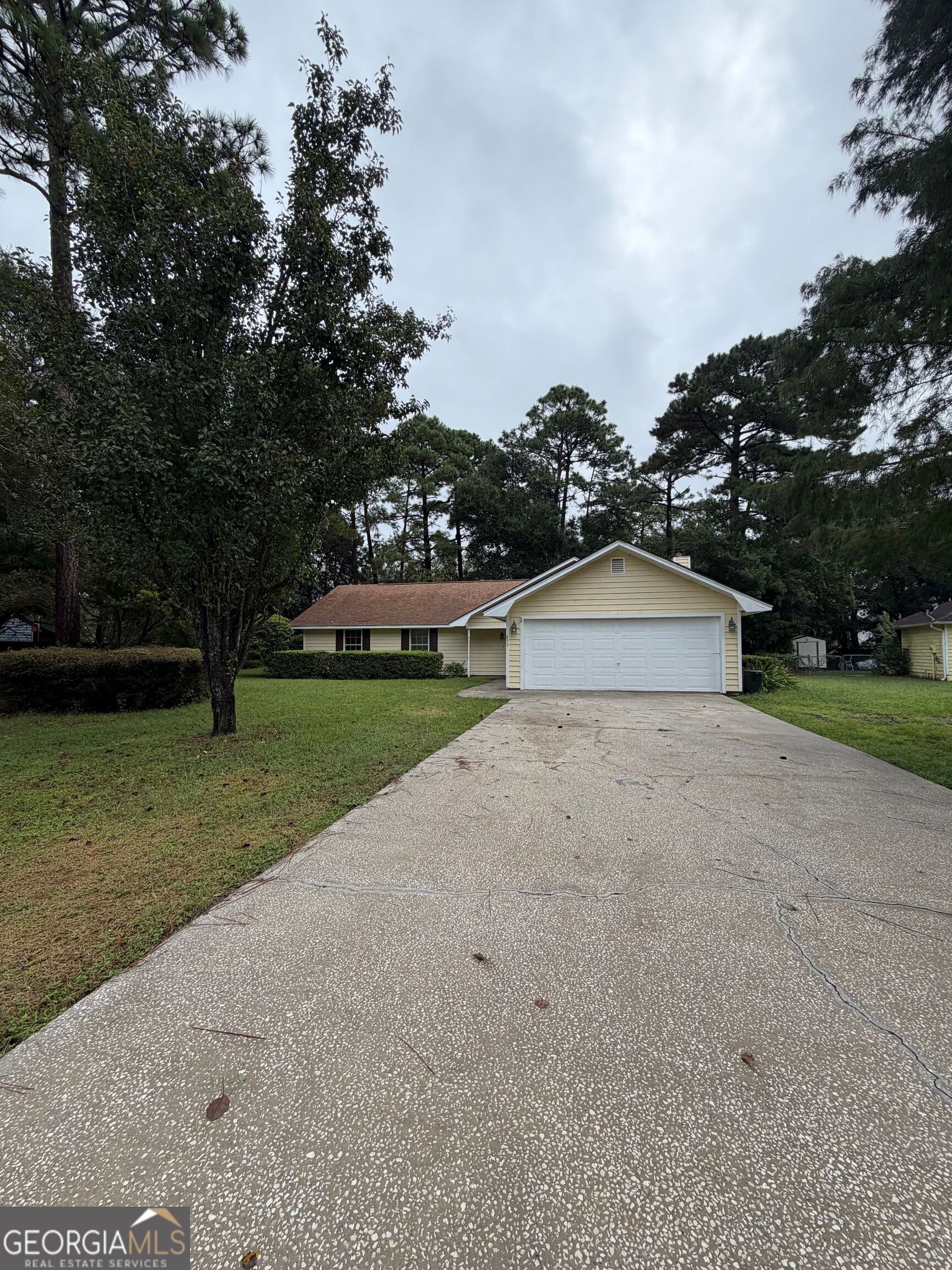 453 Mallard Pointe Drive Property Photo 2