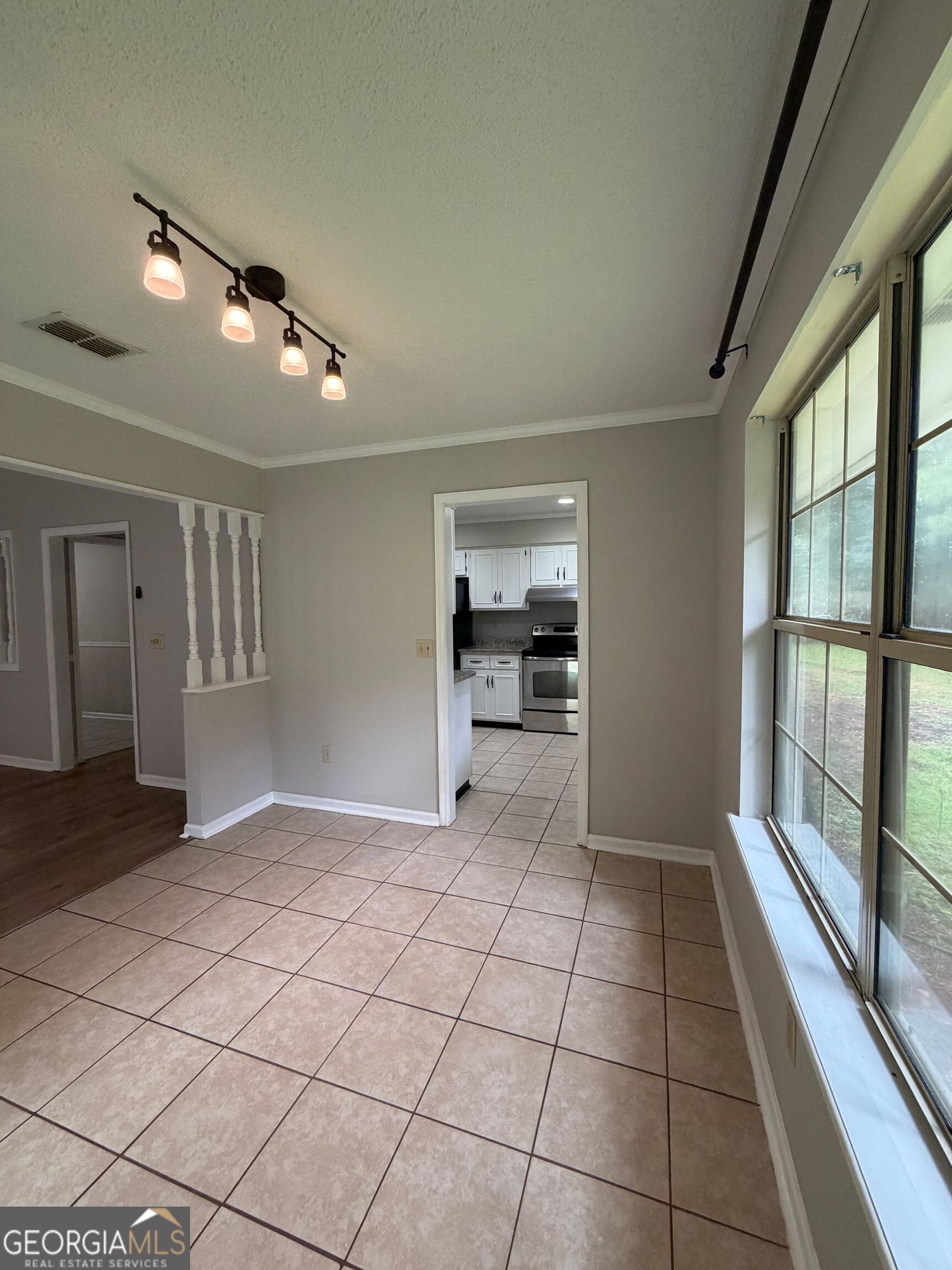 453 Mallard Pointe Drive Property Photo 14