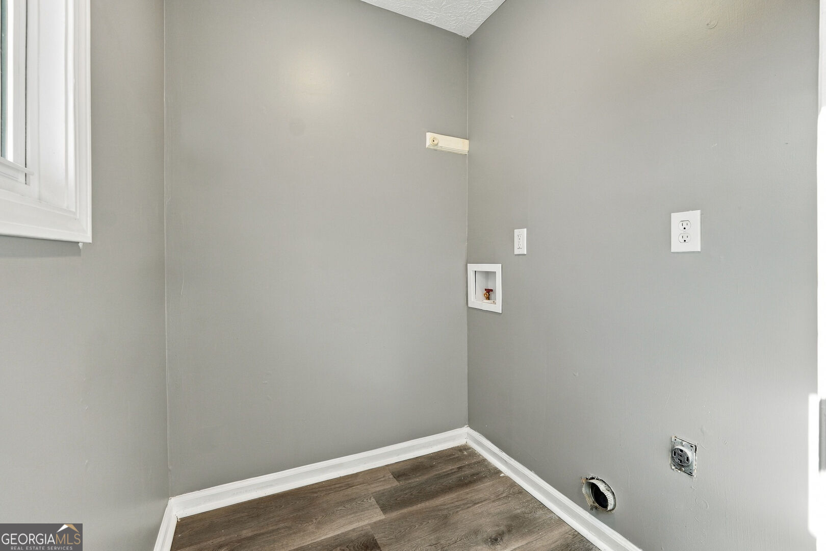 5681 Pennybrook Court Property Photo 23
