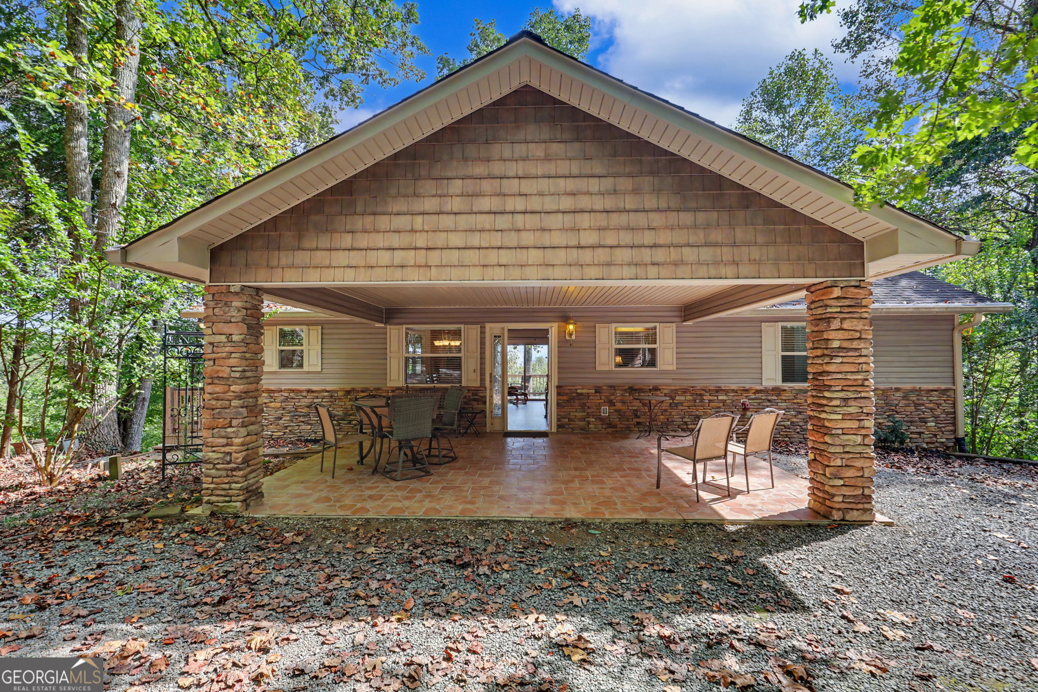 804 Wikle Road Property Photo 5