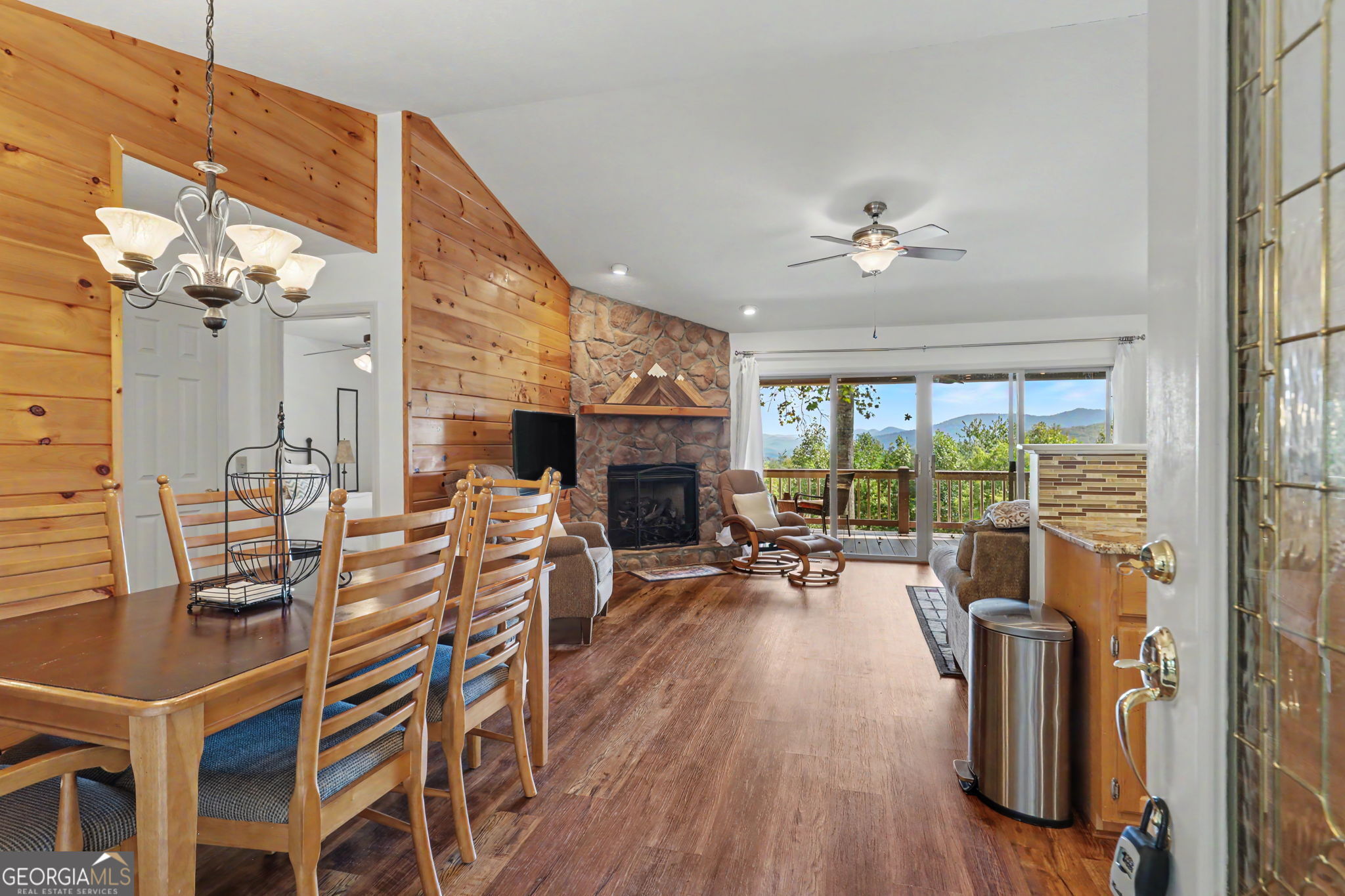 804 Wikle Road Property Photo 6