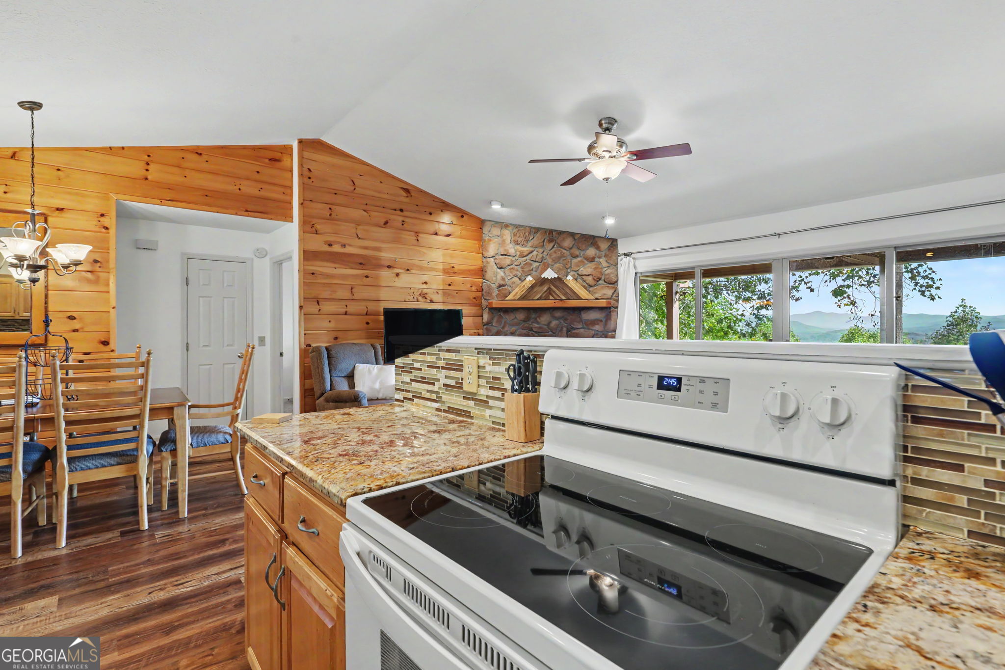 804 Wikle Road Property Photo 10