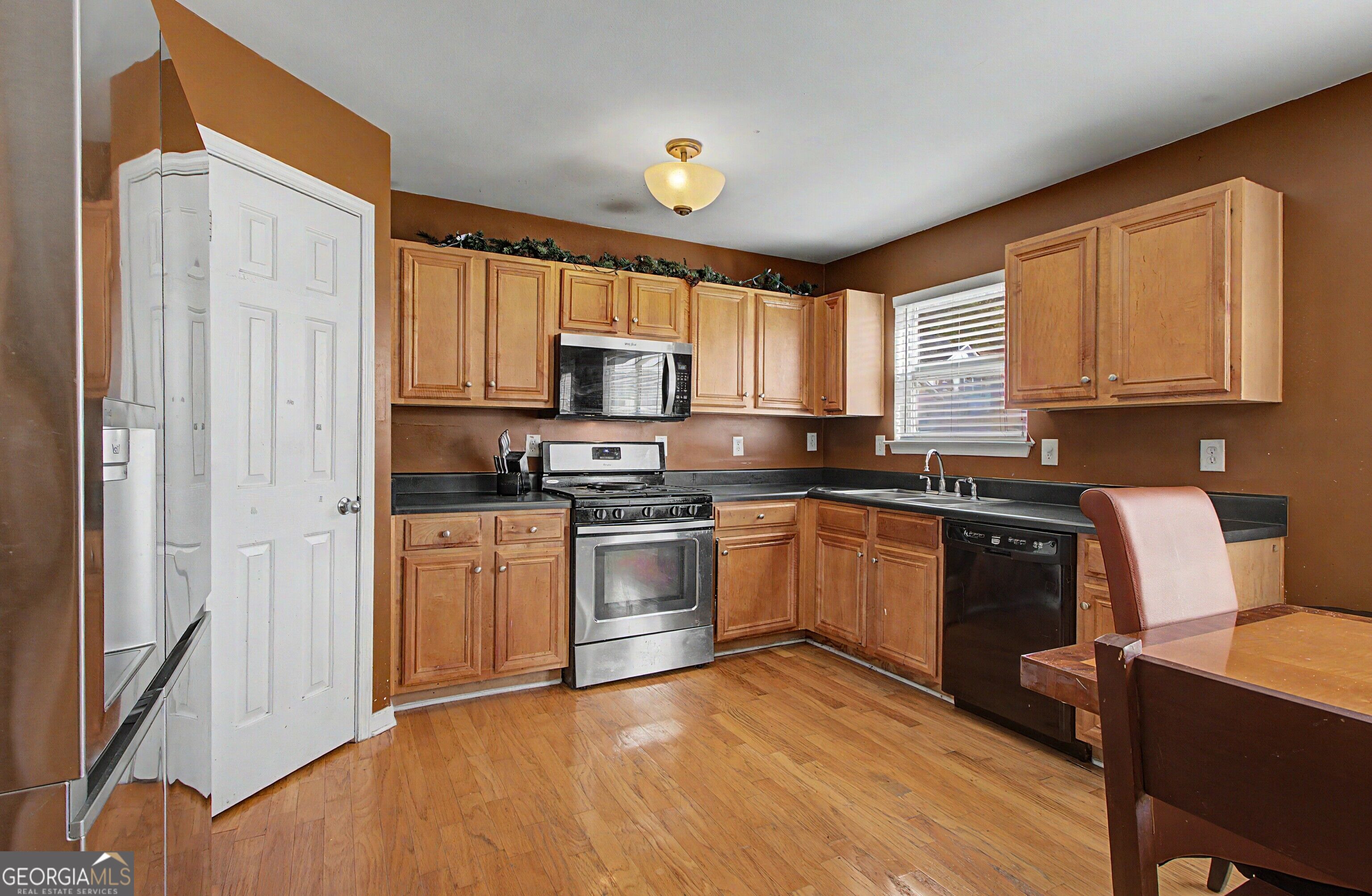 11608 Sarah Loop Property Photo 24