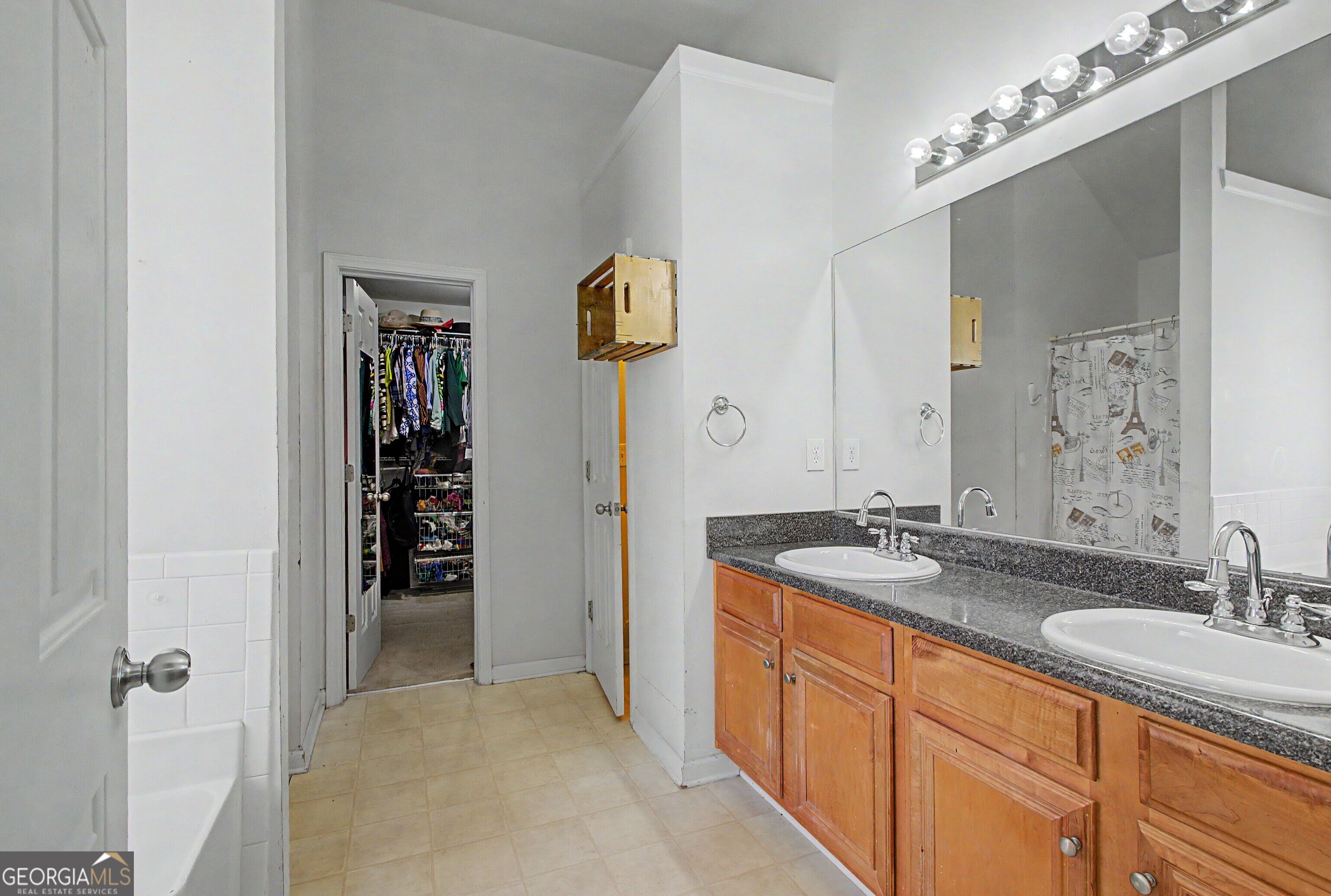 11608 Sarah Loop Property Photo 36
