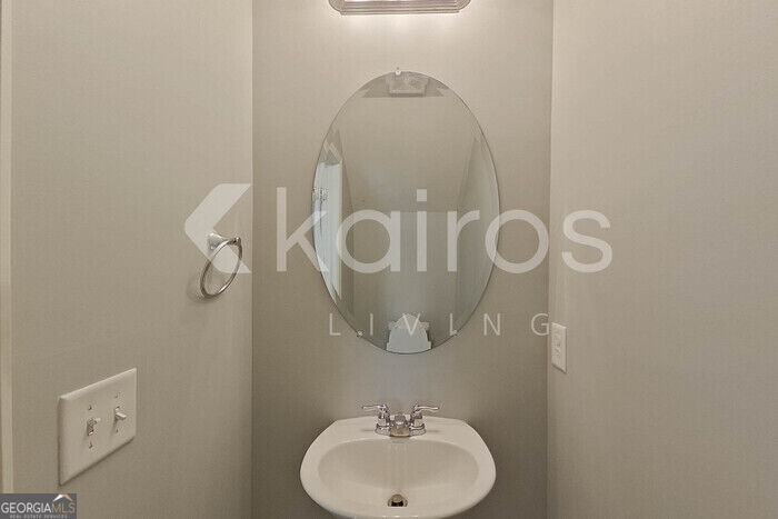 8 Plymouth Court Property Photo 6