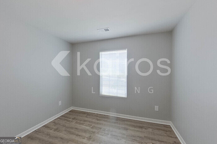 8 Plymouth Court Property Photo 17