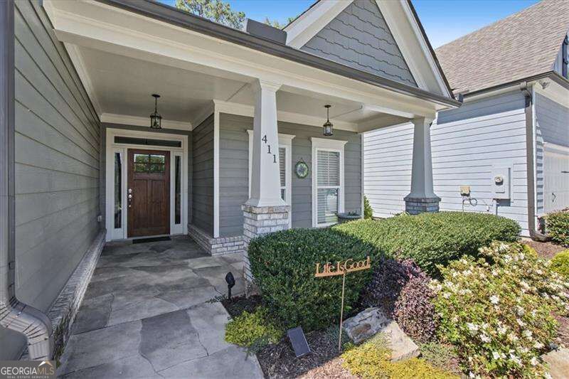 411 Garran Walk Property Photo 3