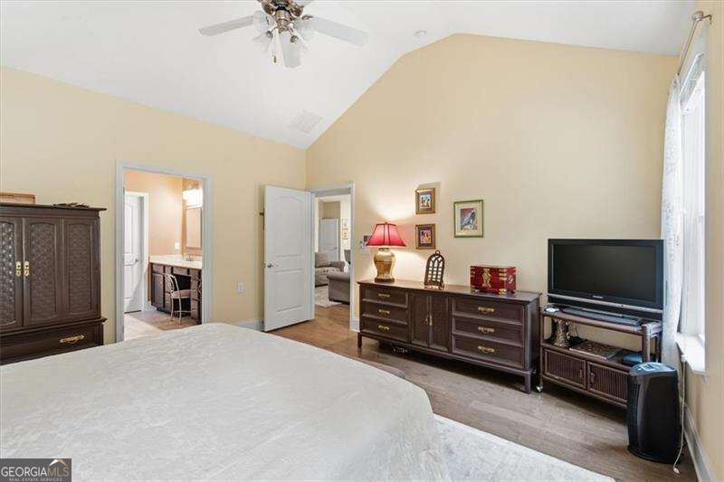411 Garran Walk Property Photo 13