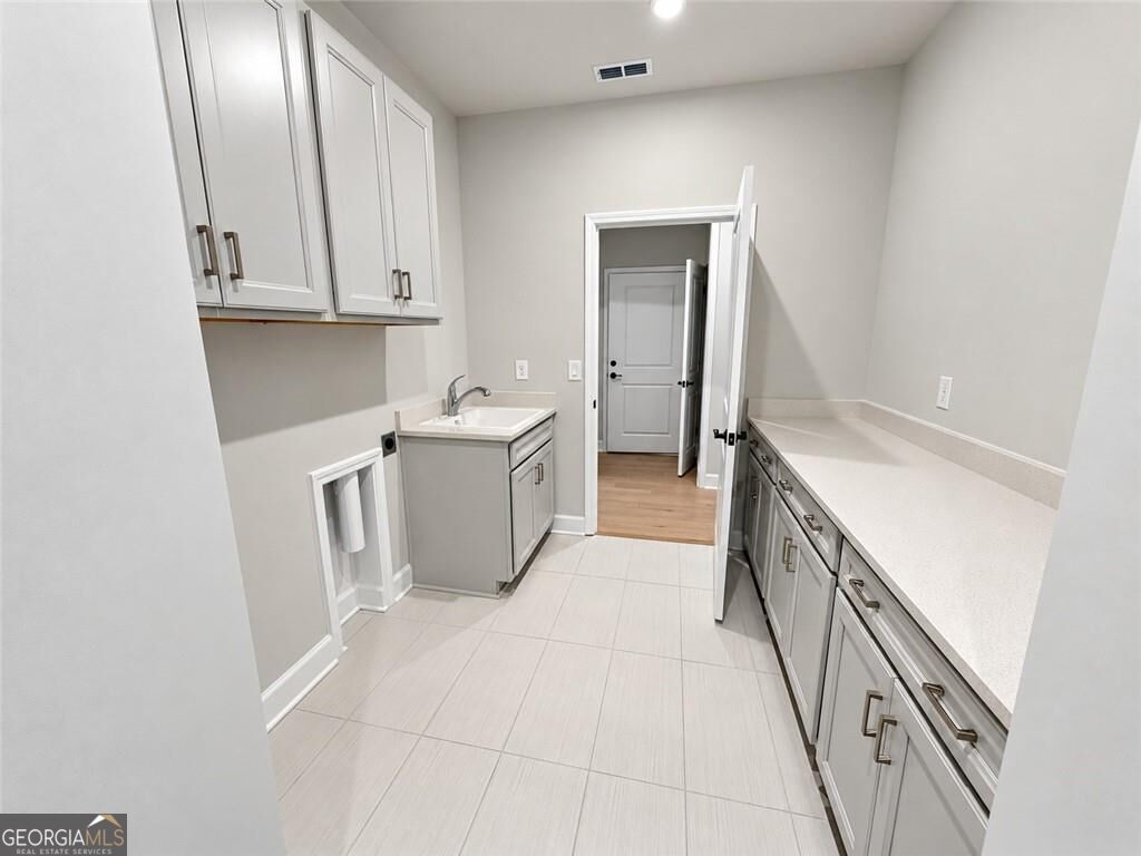 208 Cosmos Court Property Photo 17
