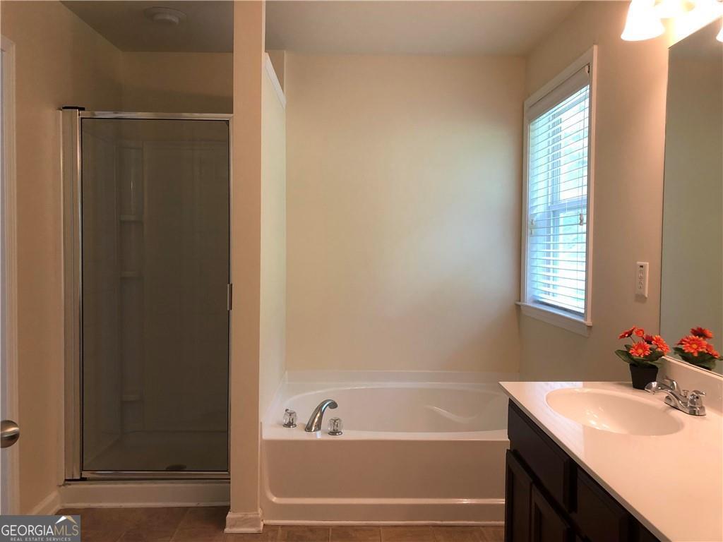 33 Jekyll Drive Unit 8 Property Photo 10