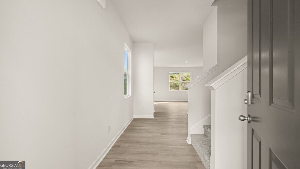 232 Lower Dogwood Court Property Photo 2