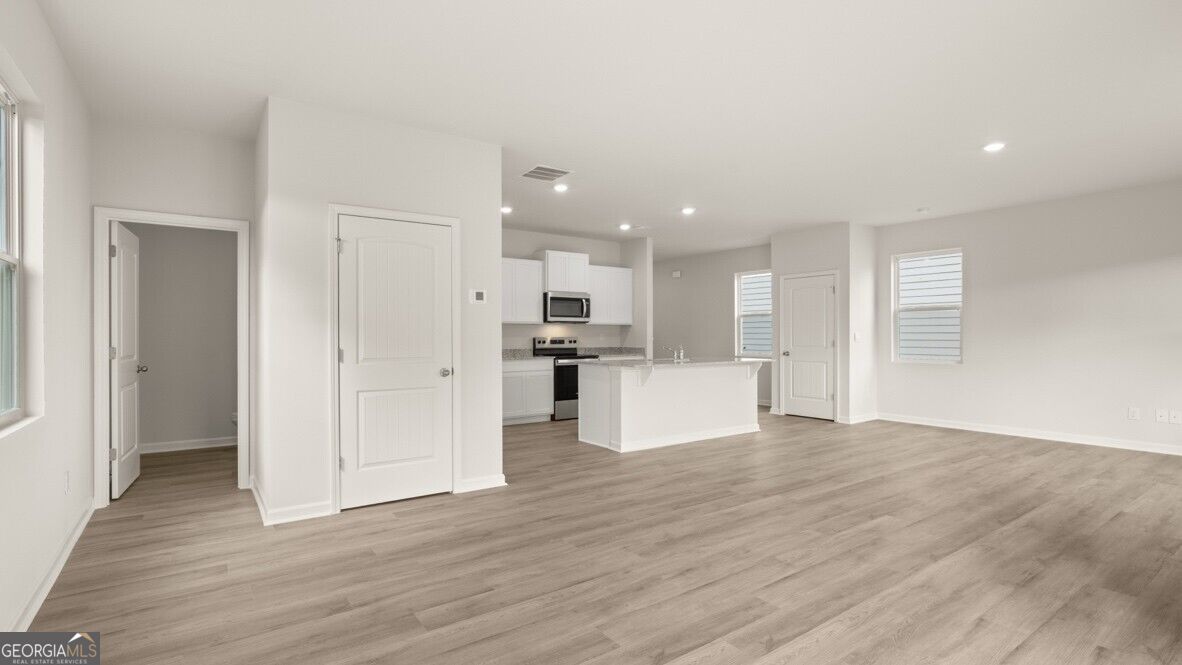 232 Lower Dogwood Court Property Photo 12