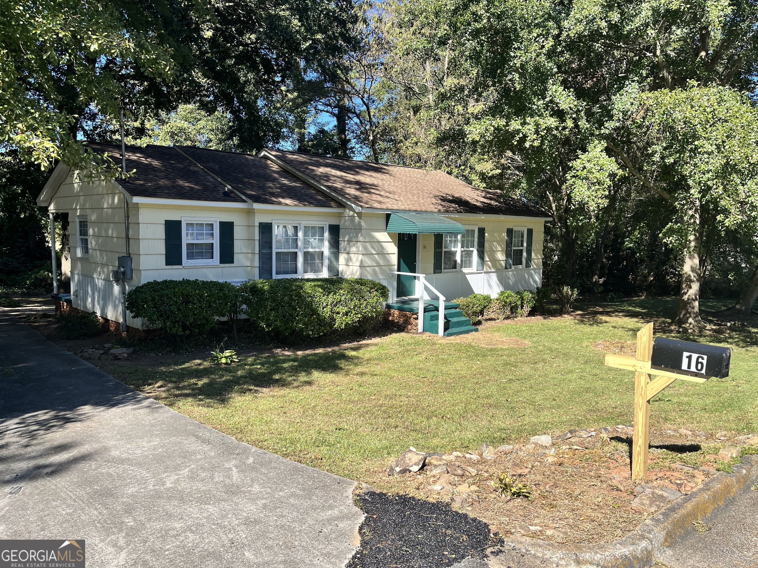 16 Ozmore Street Property Photo 2