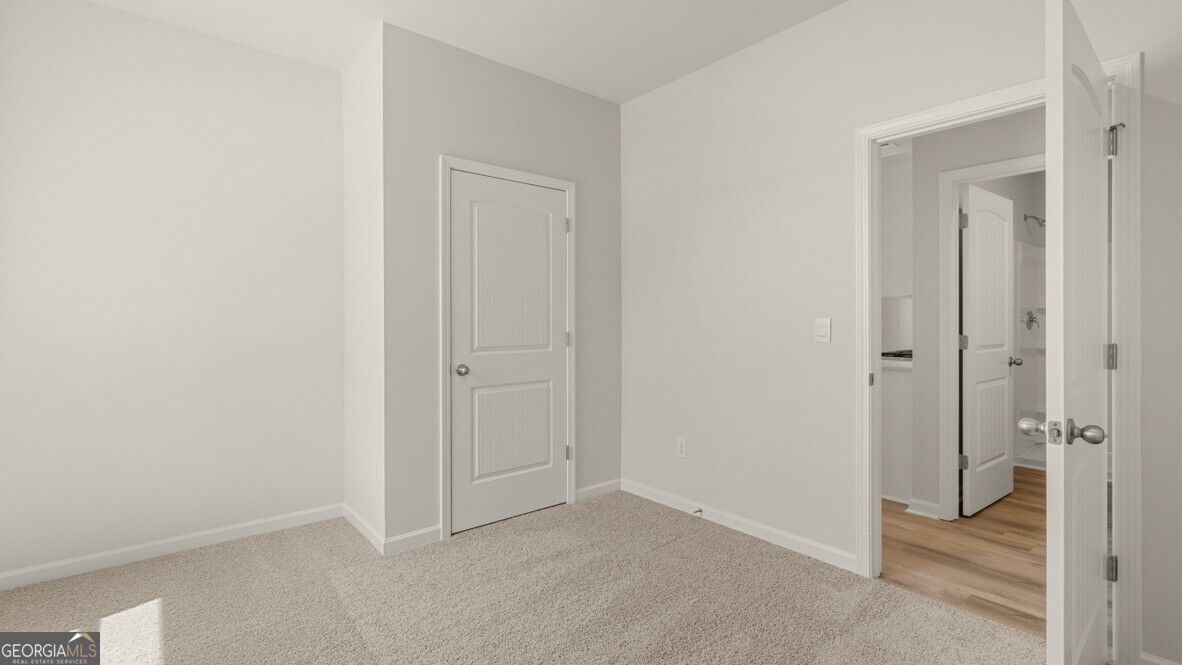 228 Lower Dogwood Court Property Photo 13