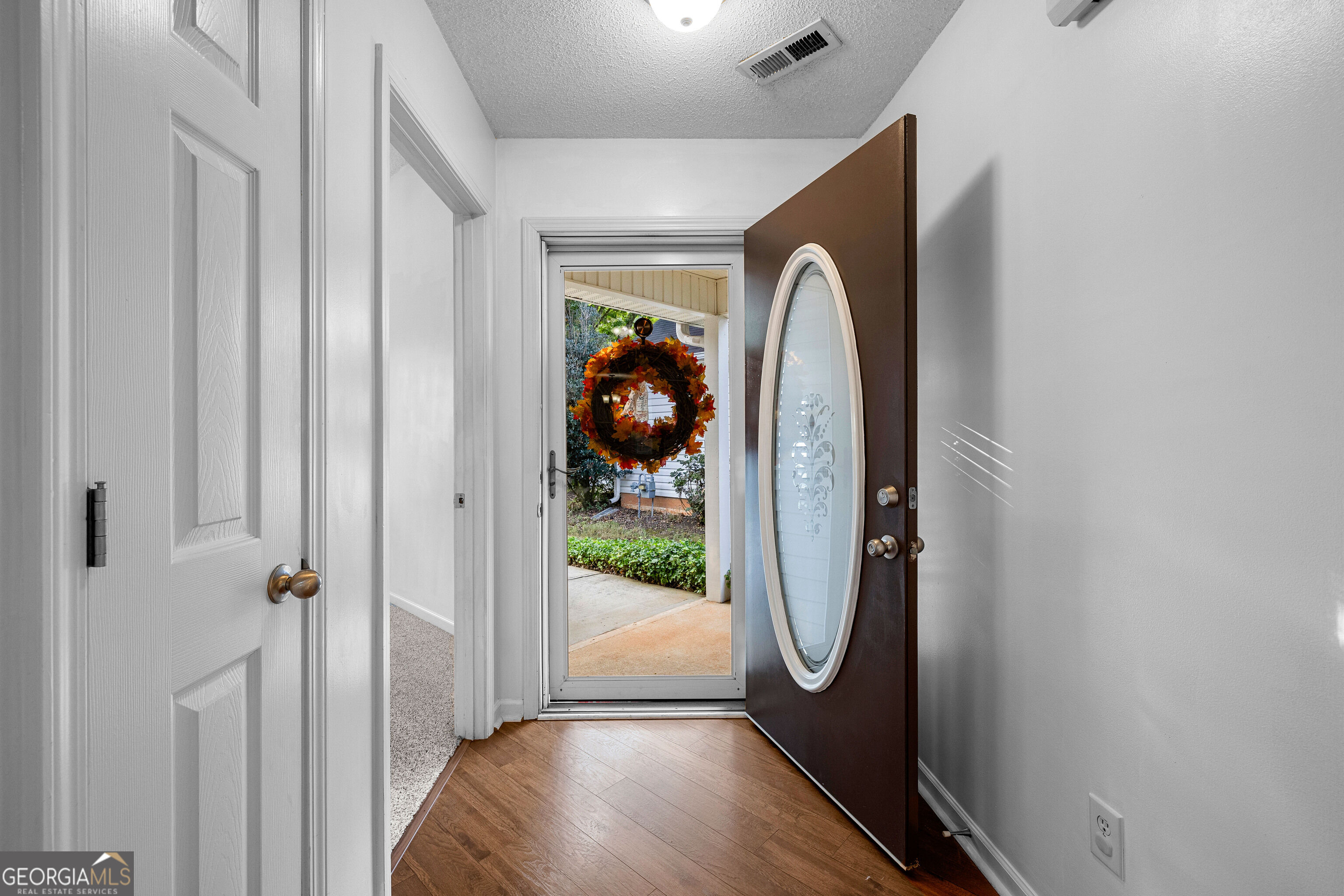 26 Belltree Circle Property Photo 6