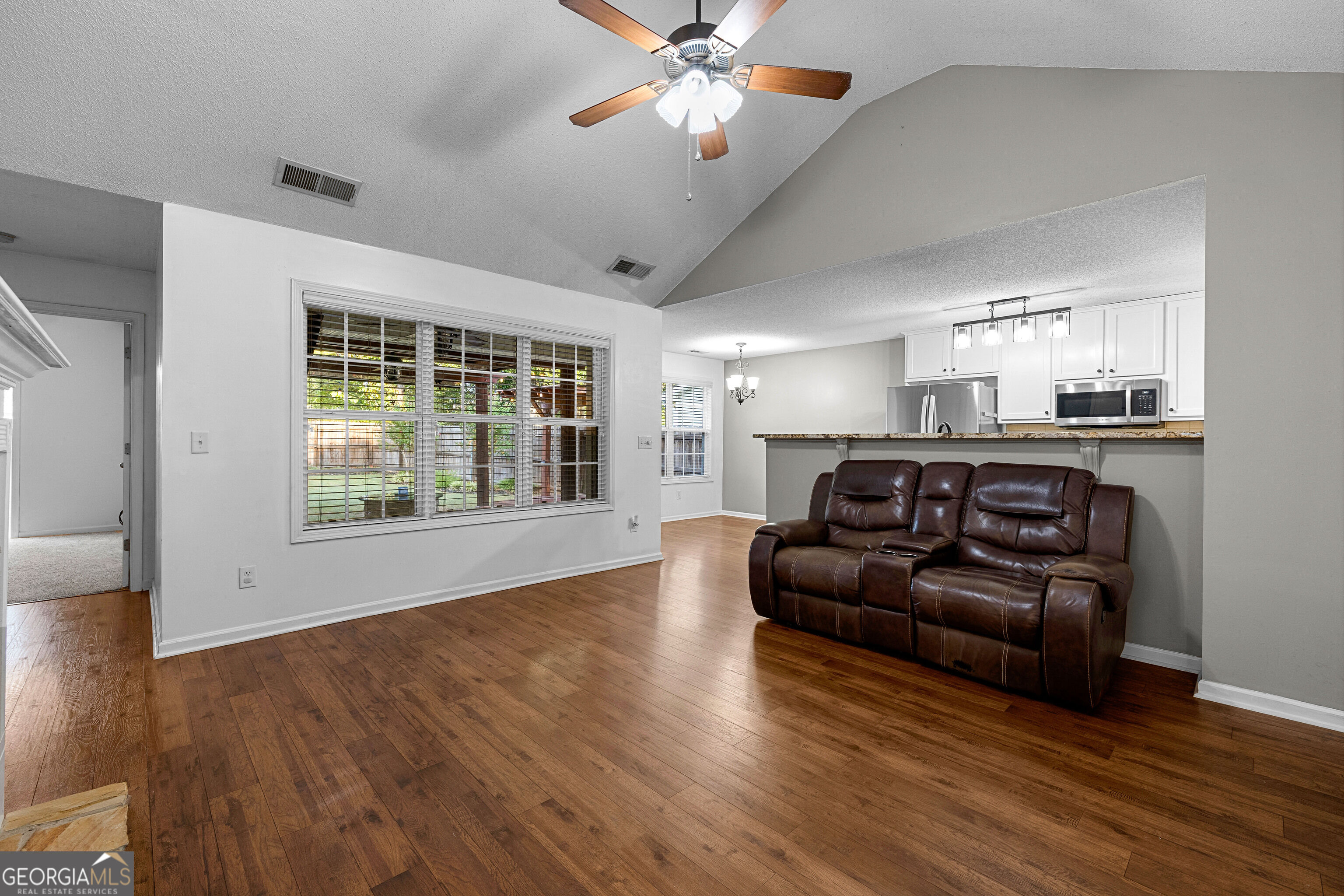 26 Belltree Circle Property Photo 8