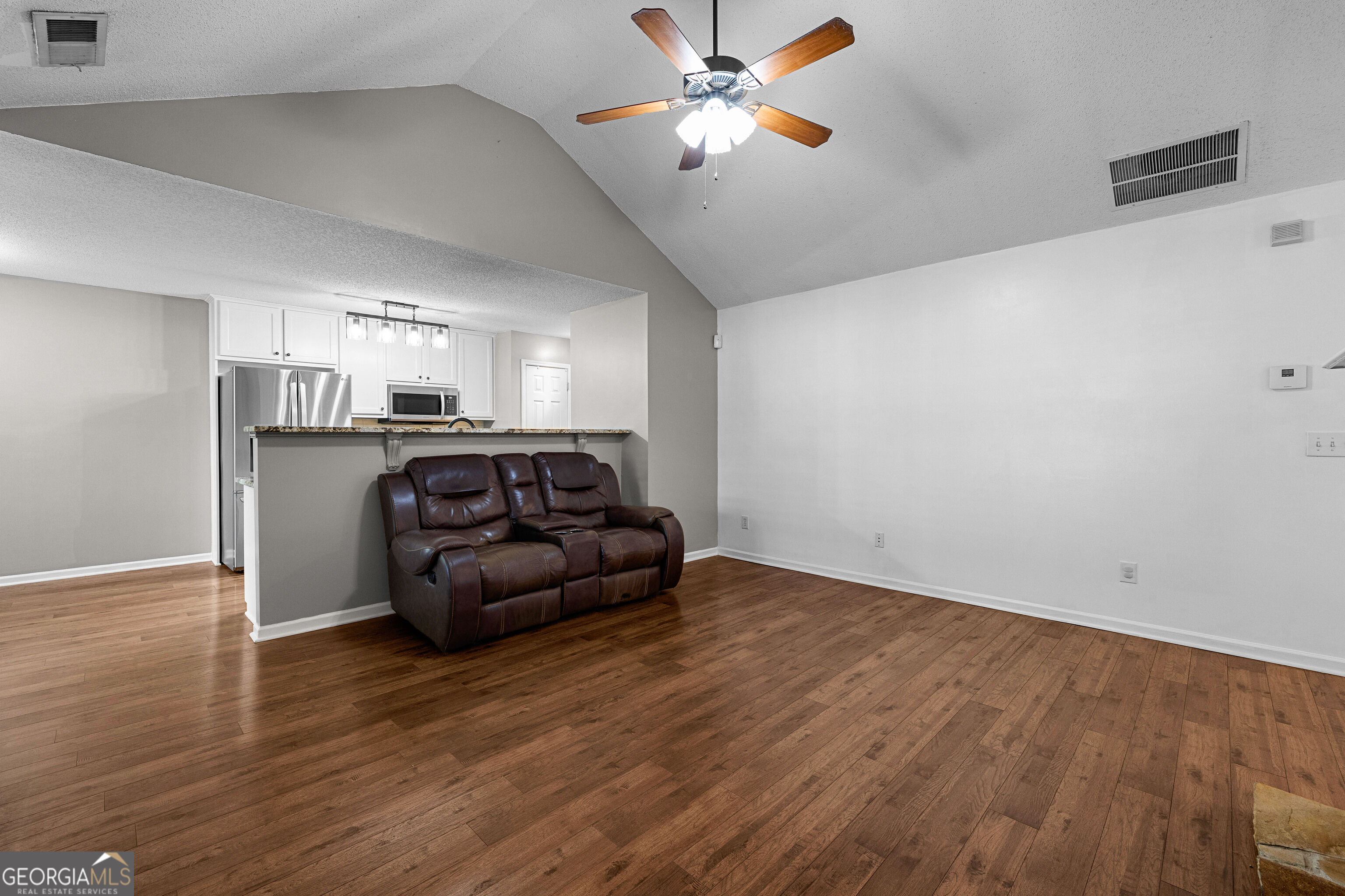 26 Belltree Circle Property Photo 10