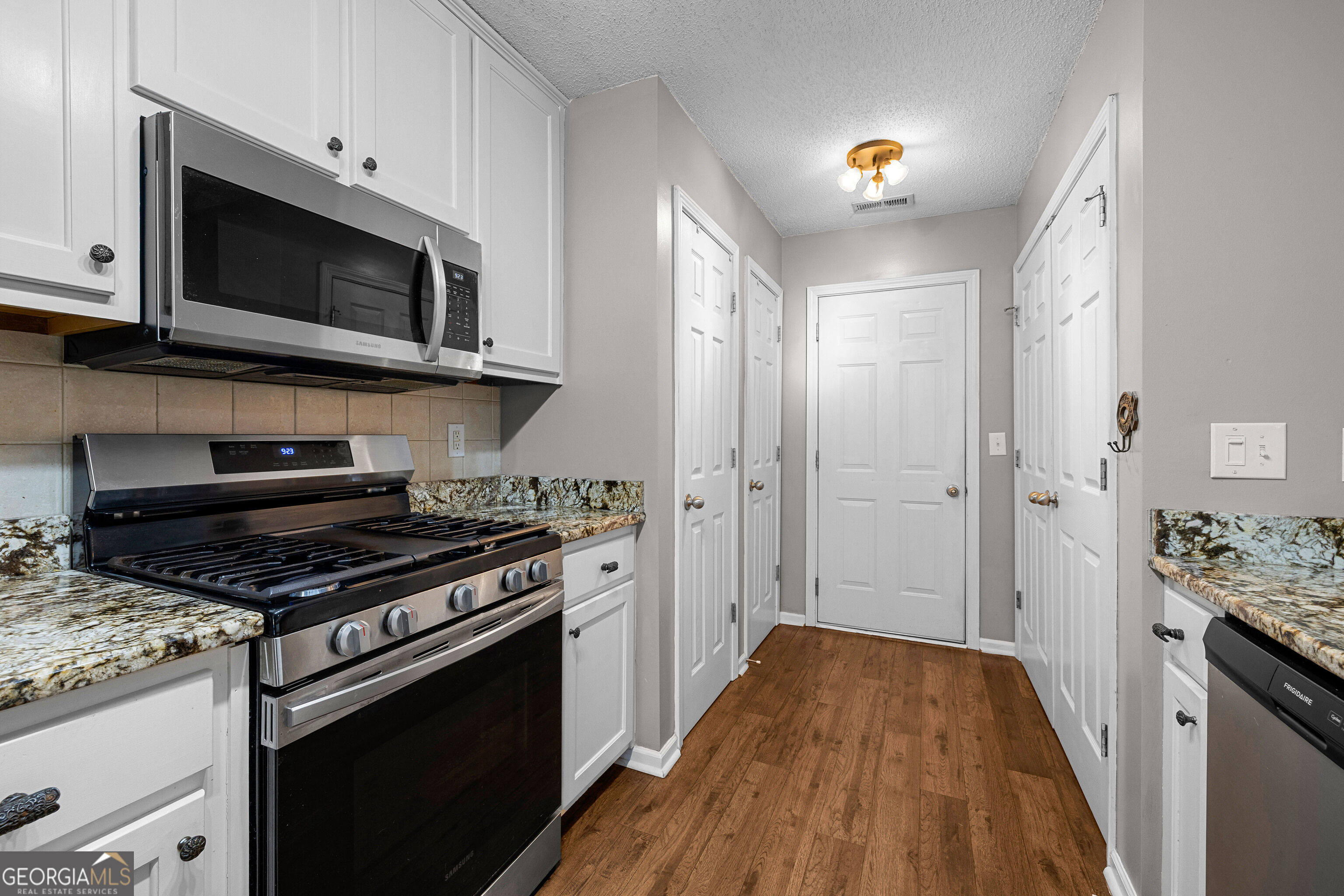 26 Belltree Circle Property Photo 13