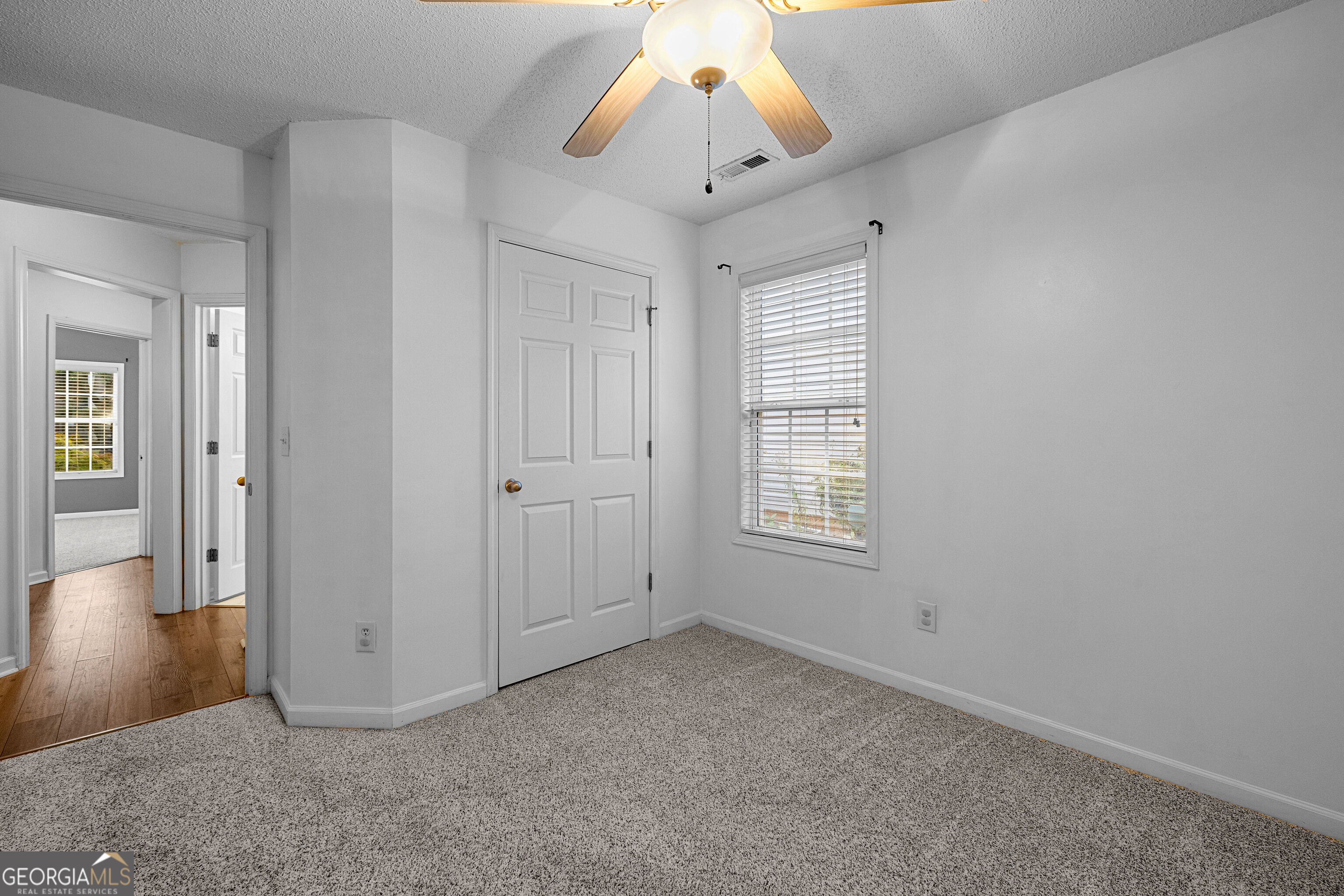 26 Belltree Circle Property Photo 24