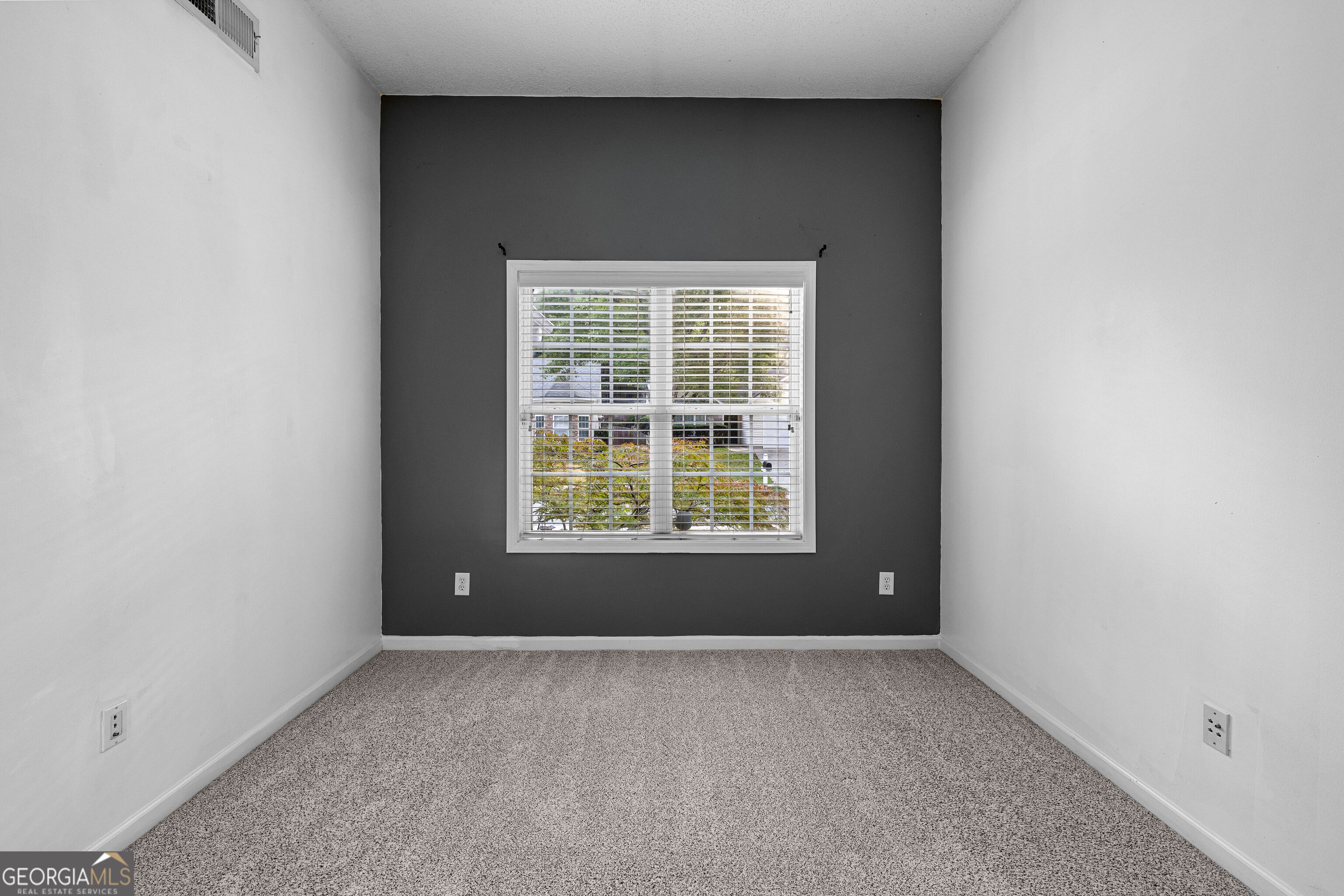 26 Belltree Circle Property Photo 28