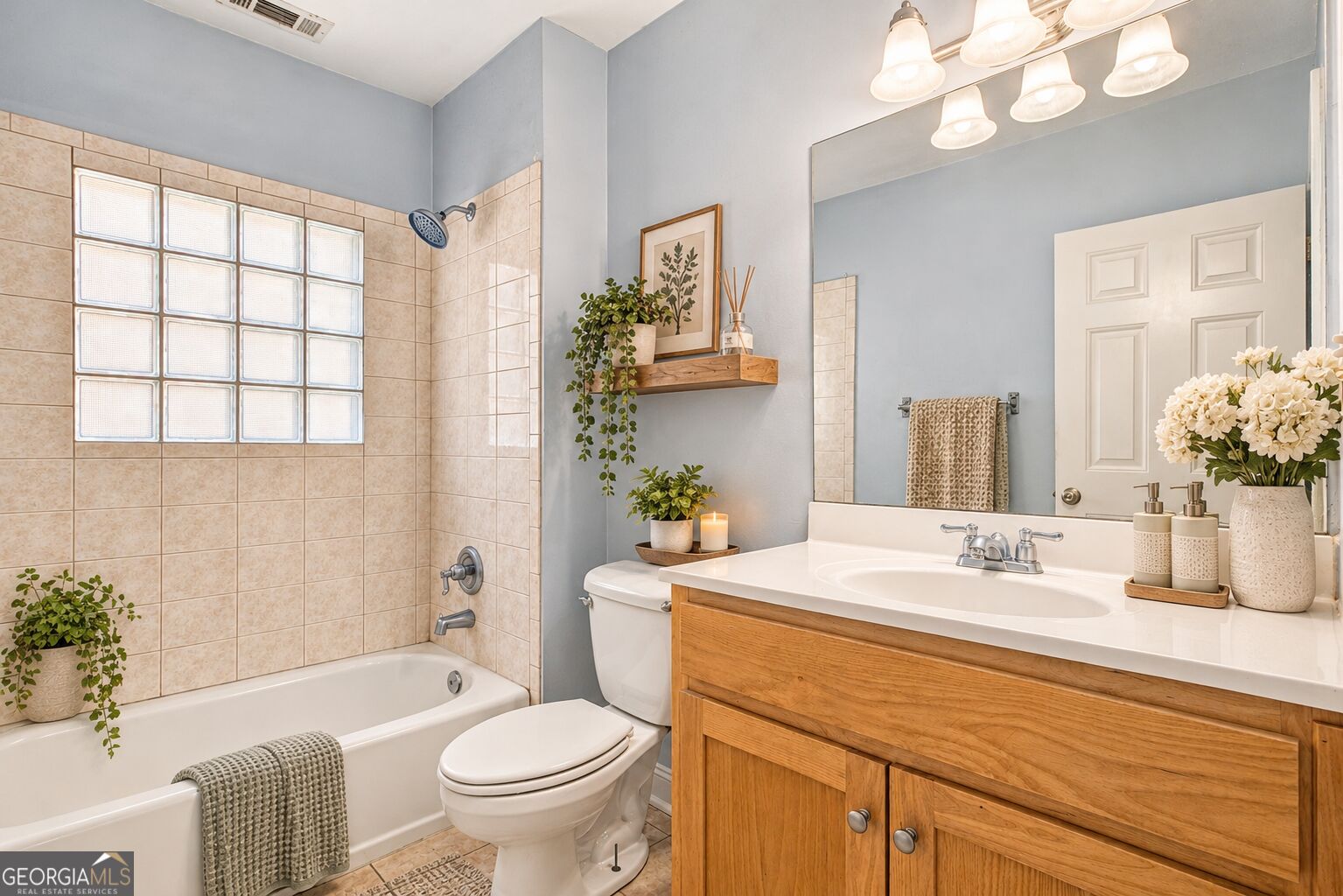 1464 Hawthorne Way Property Photo 18