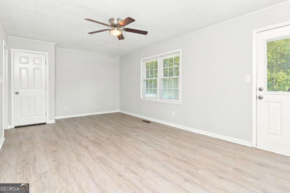 5639 Stewart Mill Road Property Photo 9