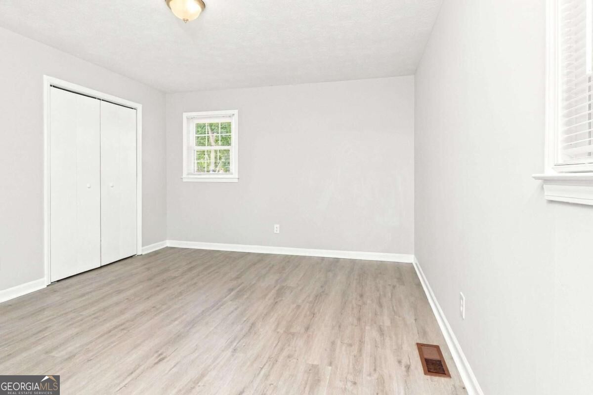 5639 Stewart Mill Road Property Photo 11