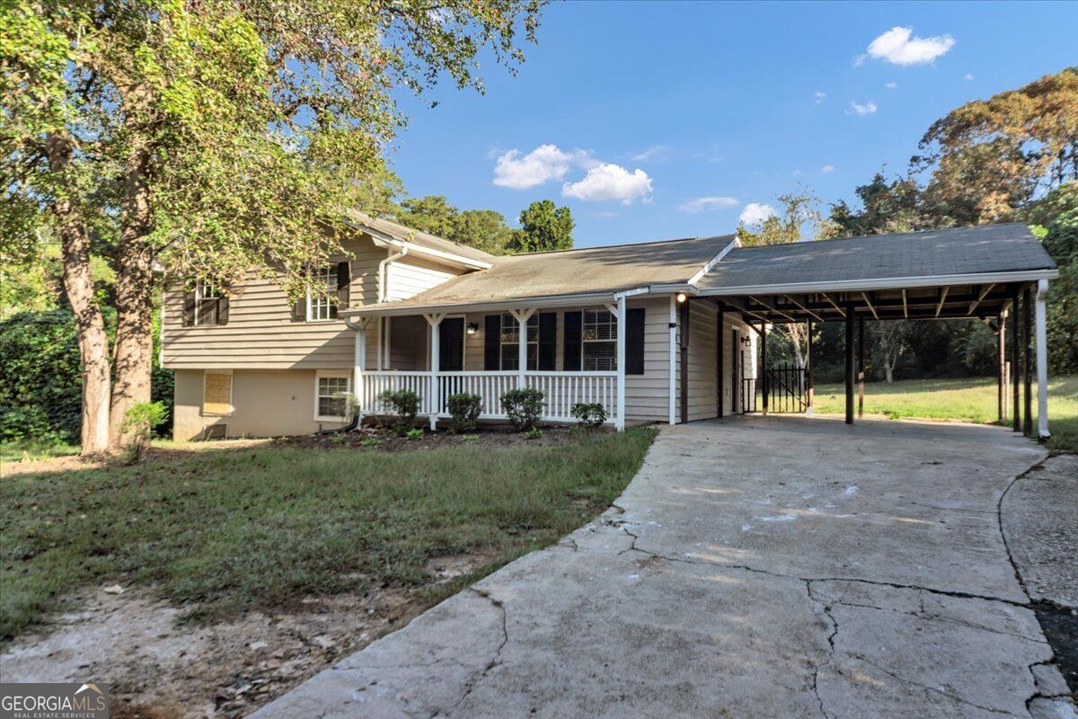 1066 Dogwood Road Sw Property Photo 2