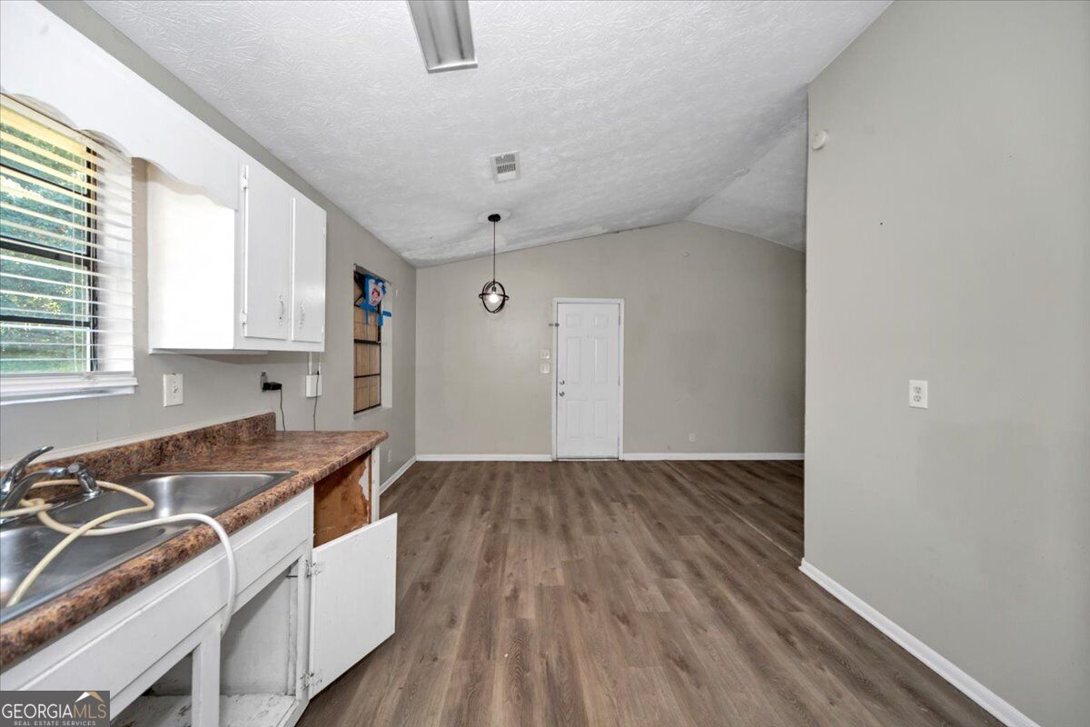 1066 Dogwood Road Sw Property Photo 11