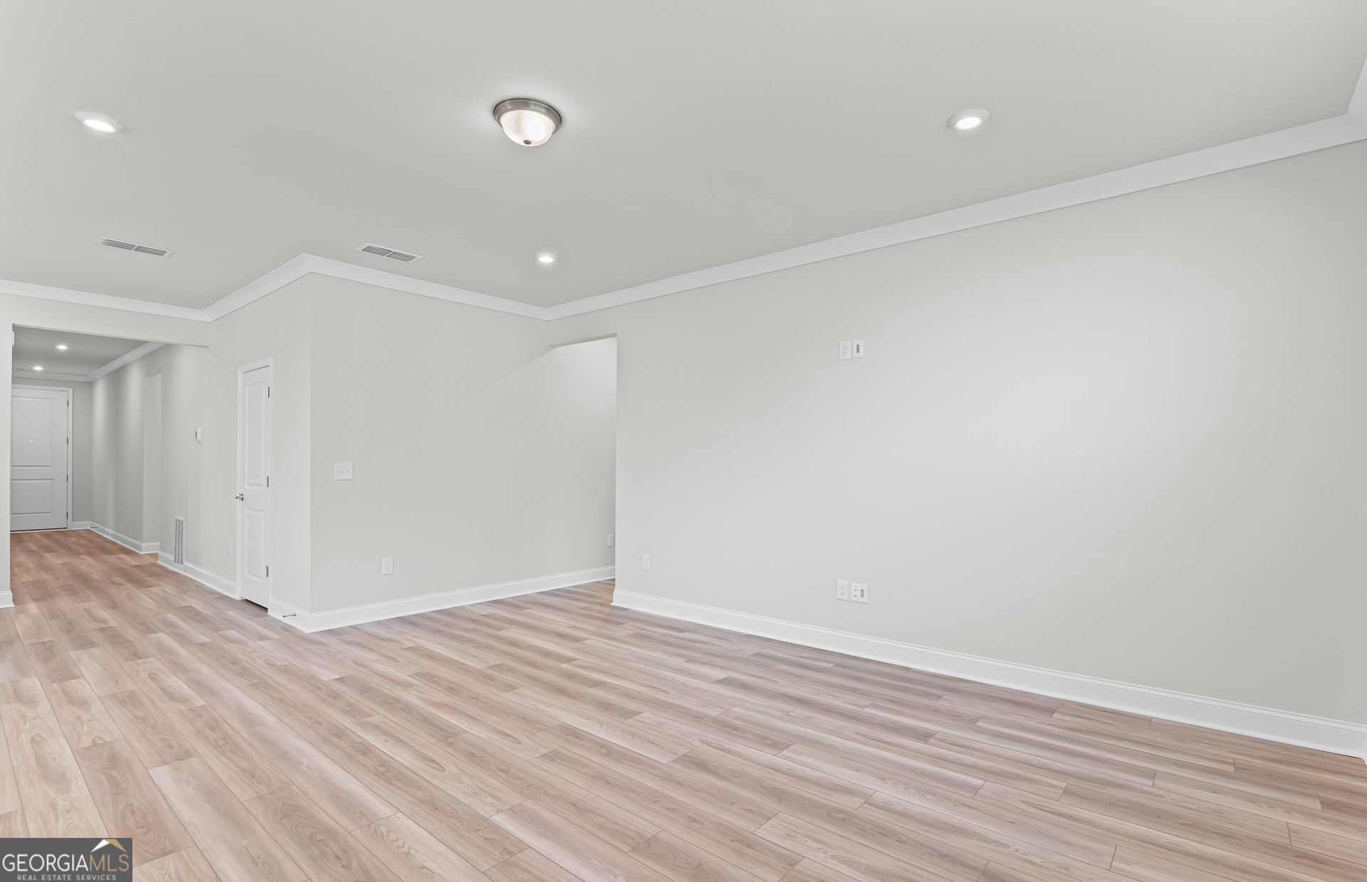 280 Nesta Grove Drive Property Photo 9