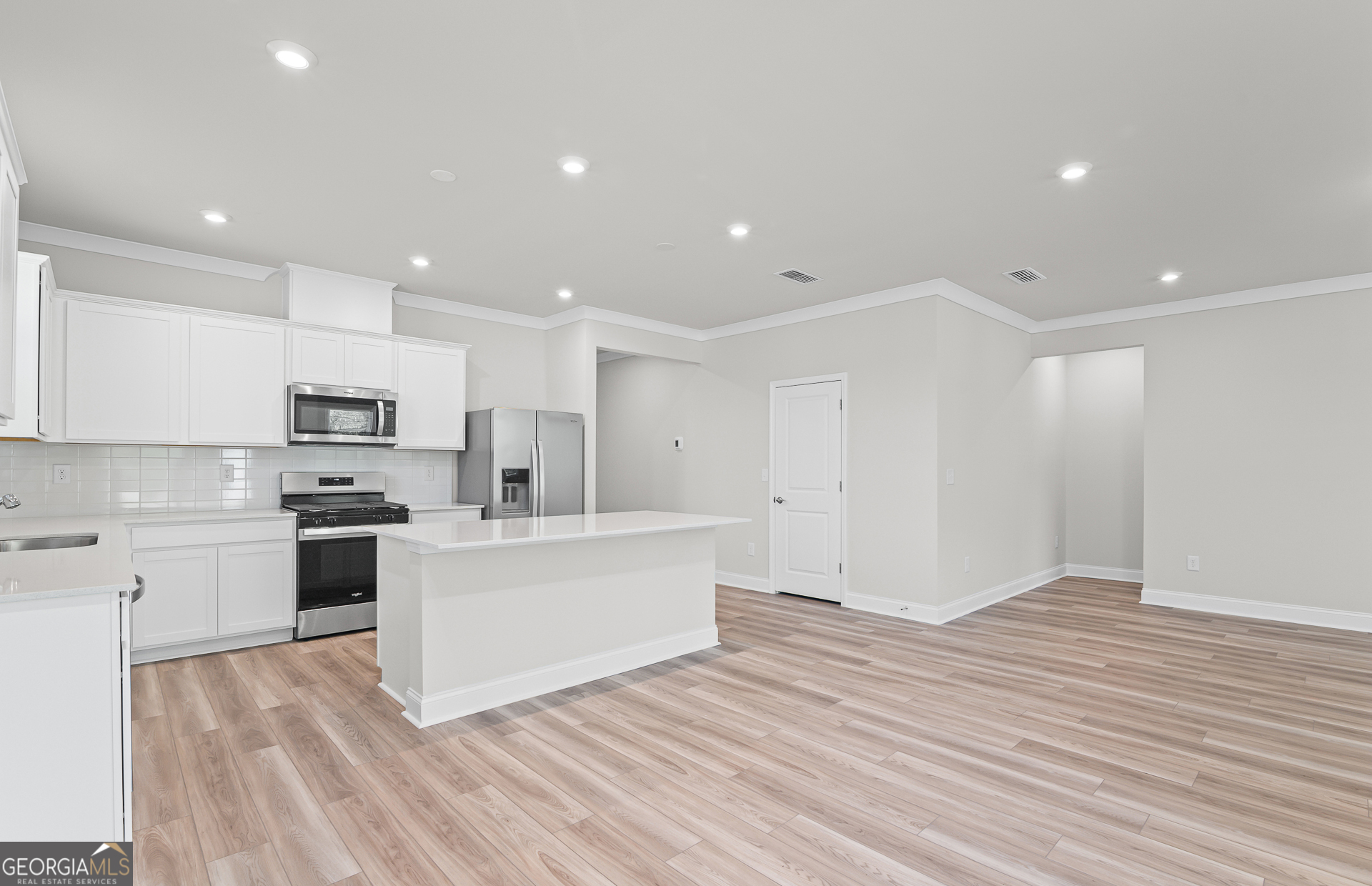280 Nesta Grove Drive Property Photo 10