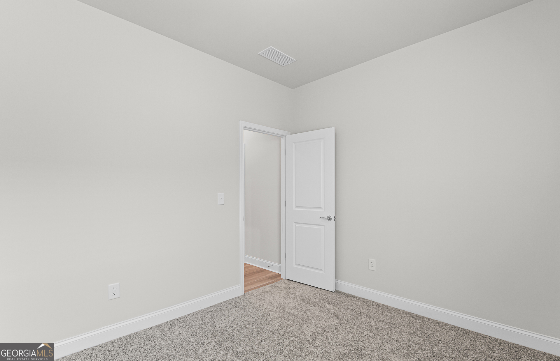 280 Nesta Grove Drive Property Photo 30