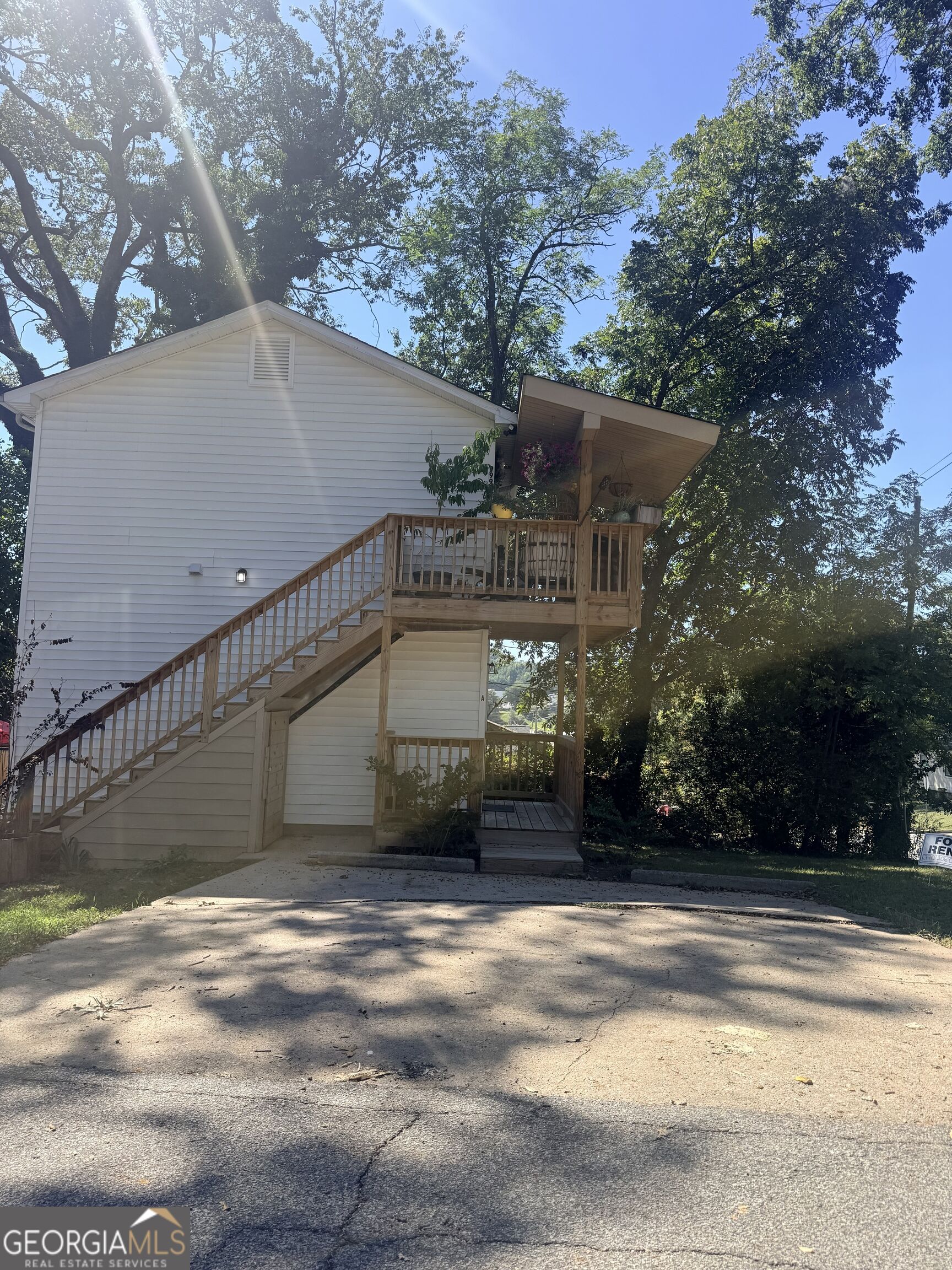 999 Rainey Street # A Property Photo 2