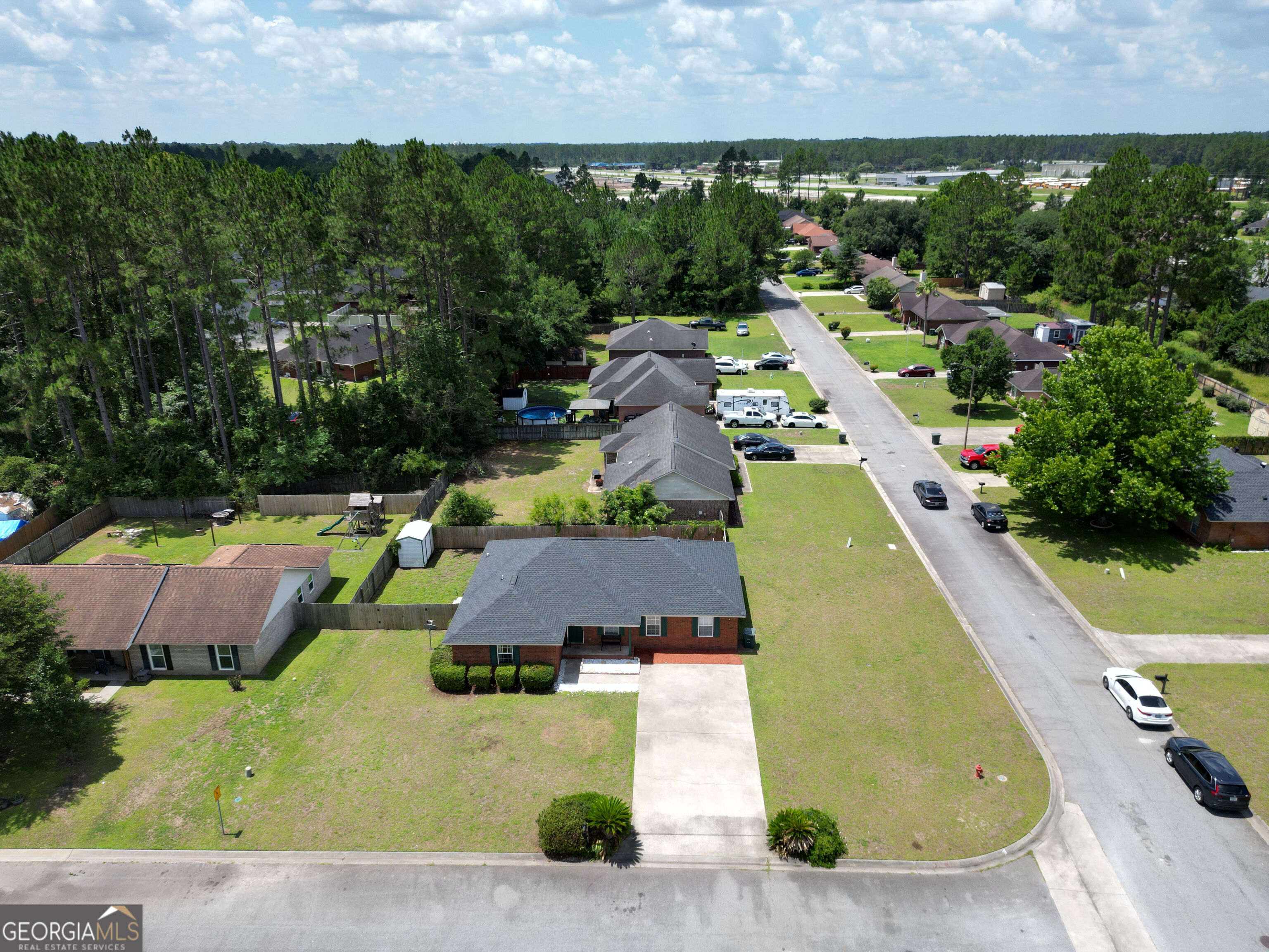 2201 Driftwood Lane Property Photo 2