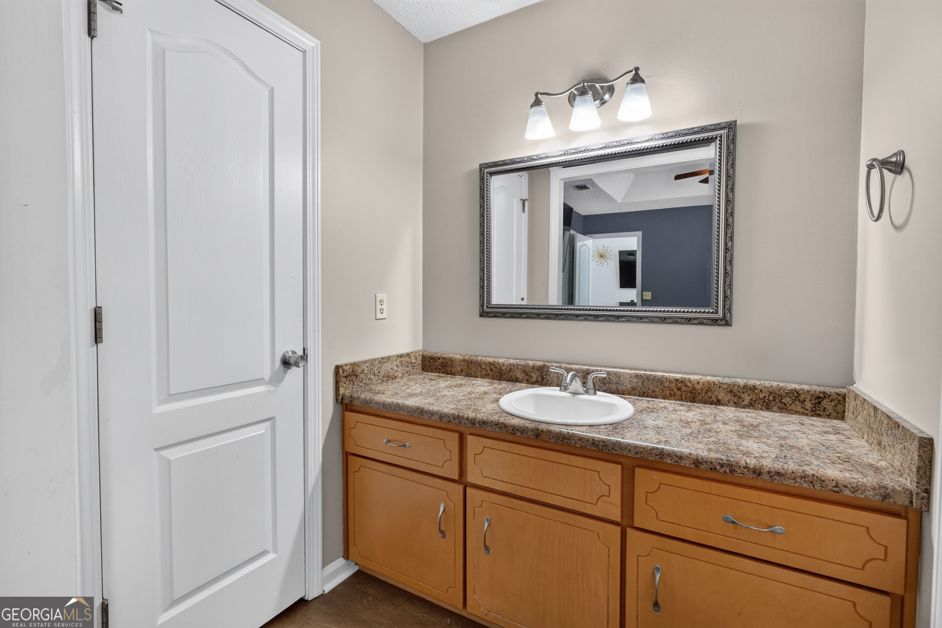 2201 Driftwood Lane Property Photo 23