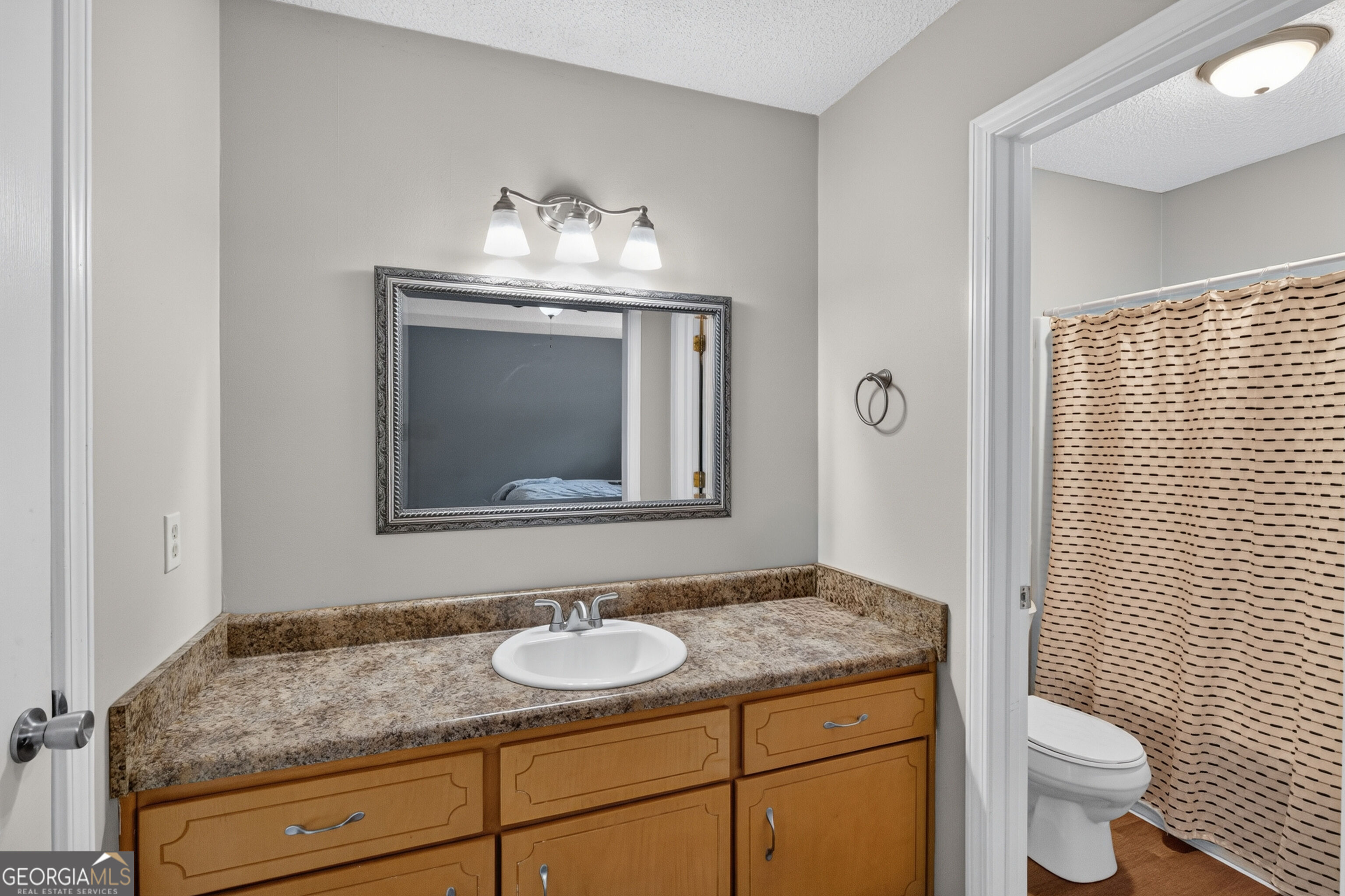 2201 Driftwood Lane Property Photo 24