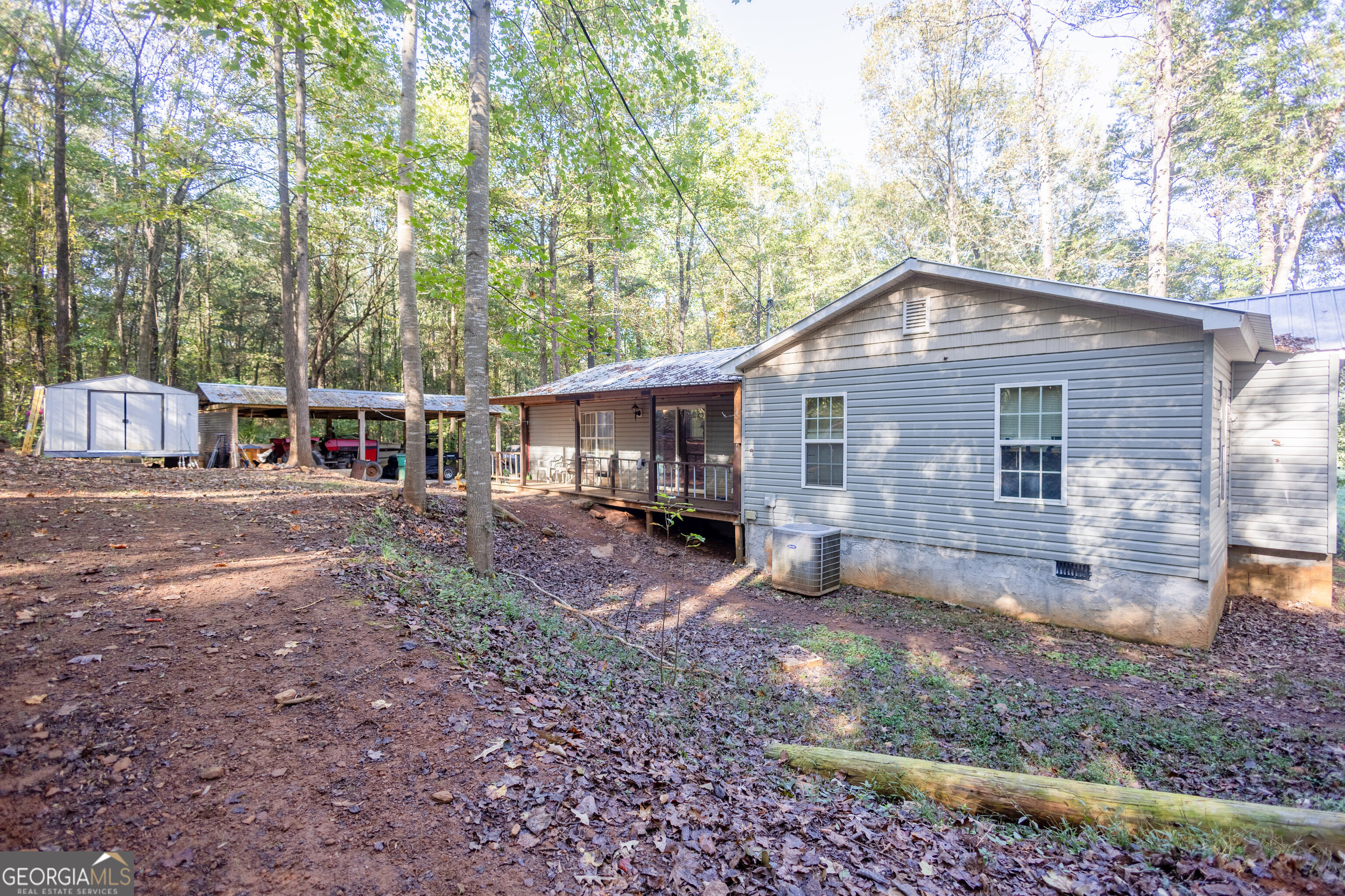 759 Bank's Rd Property Photo 17