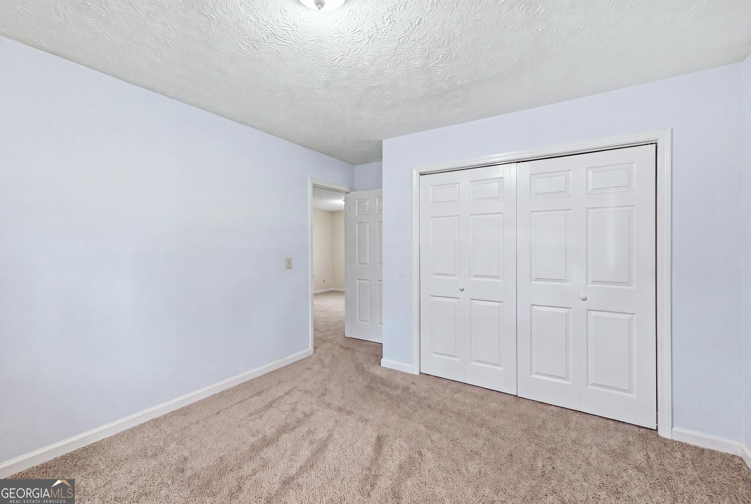 520 Easy Street Property Photo 25