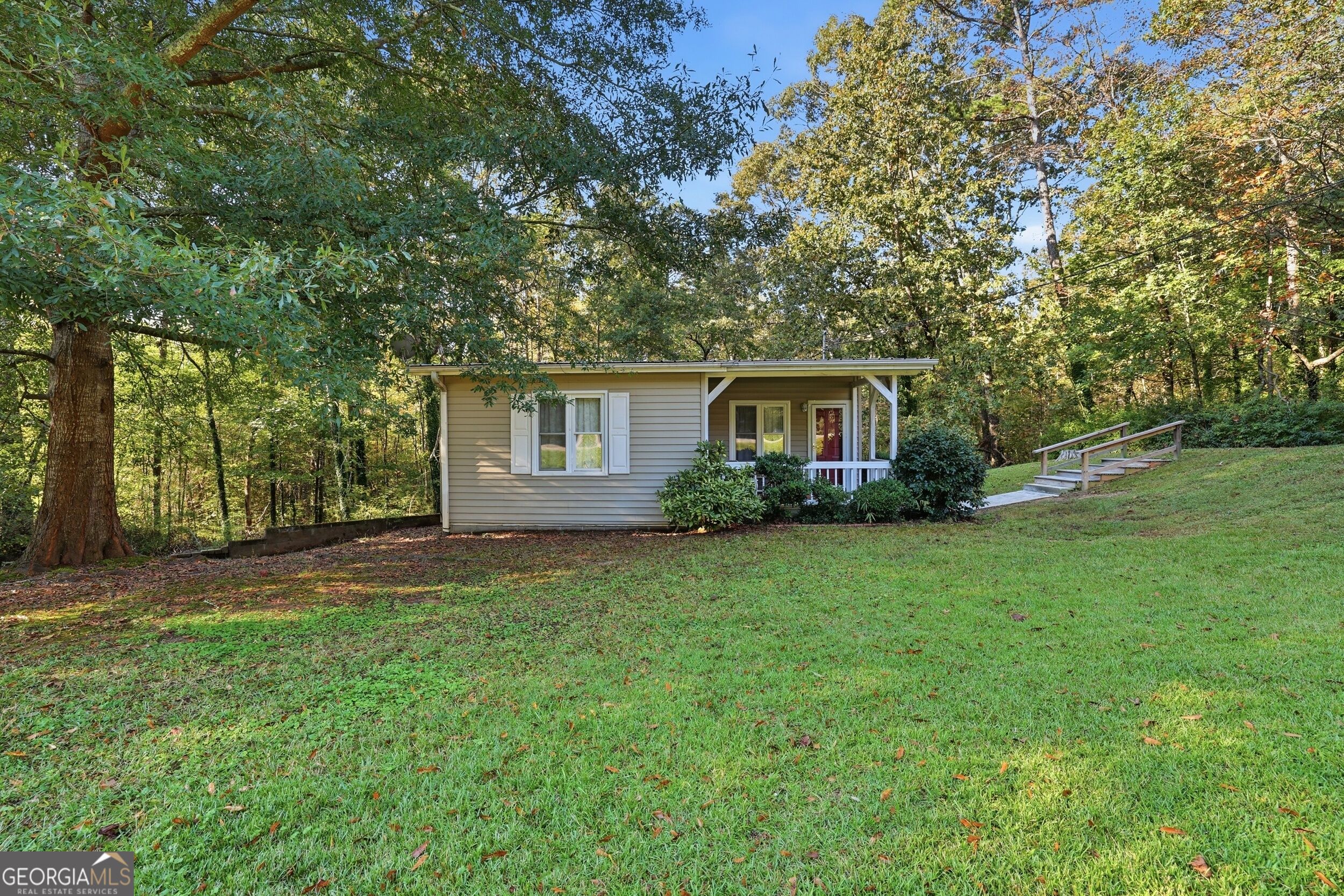 520 Easy Street Property Photo 32