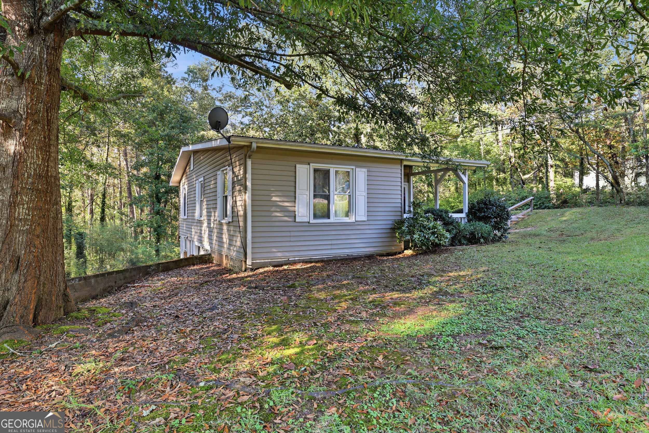 520 Easy Street Property Photo 33