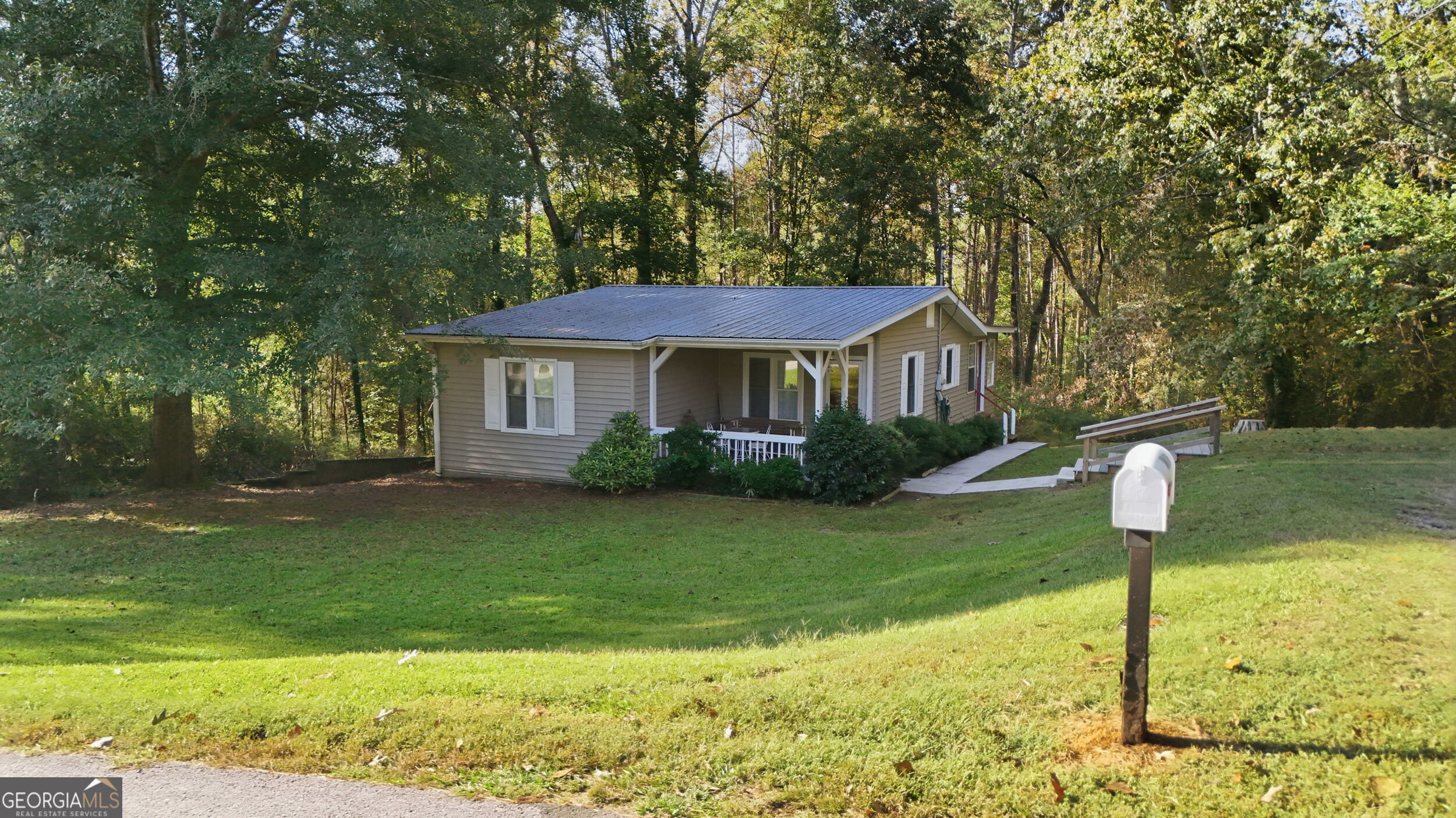 520 Easy Street Property Photo 37