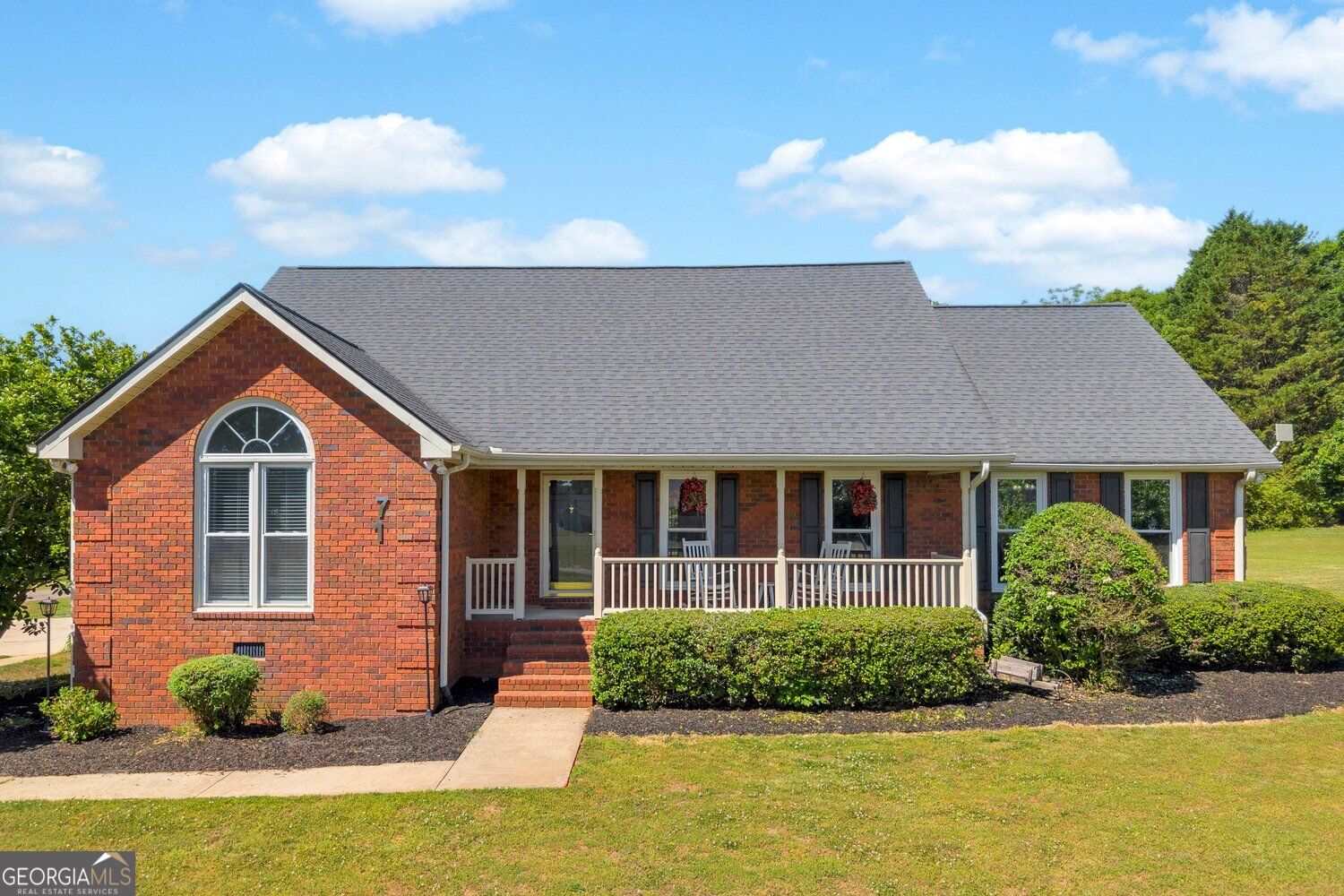71 Woodridge Way Property Photo 1