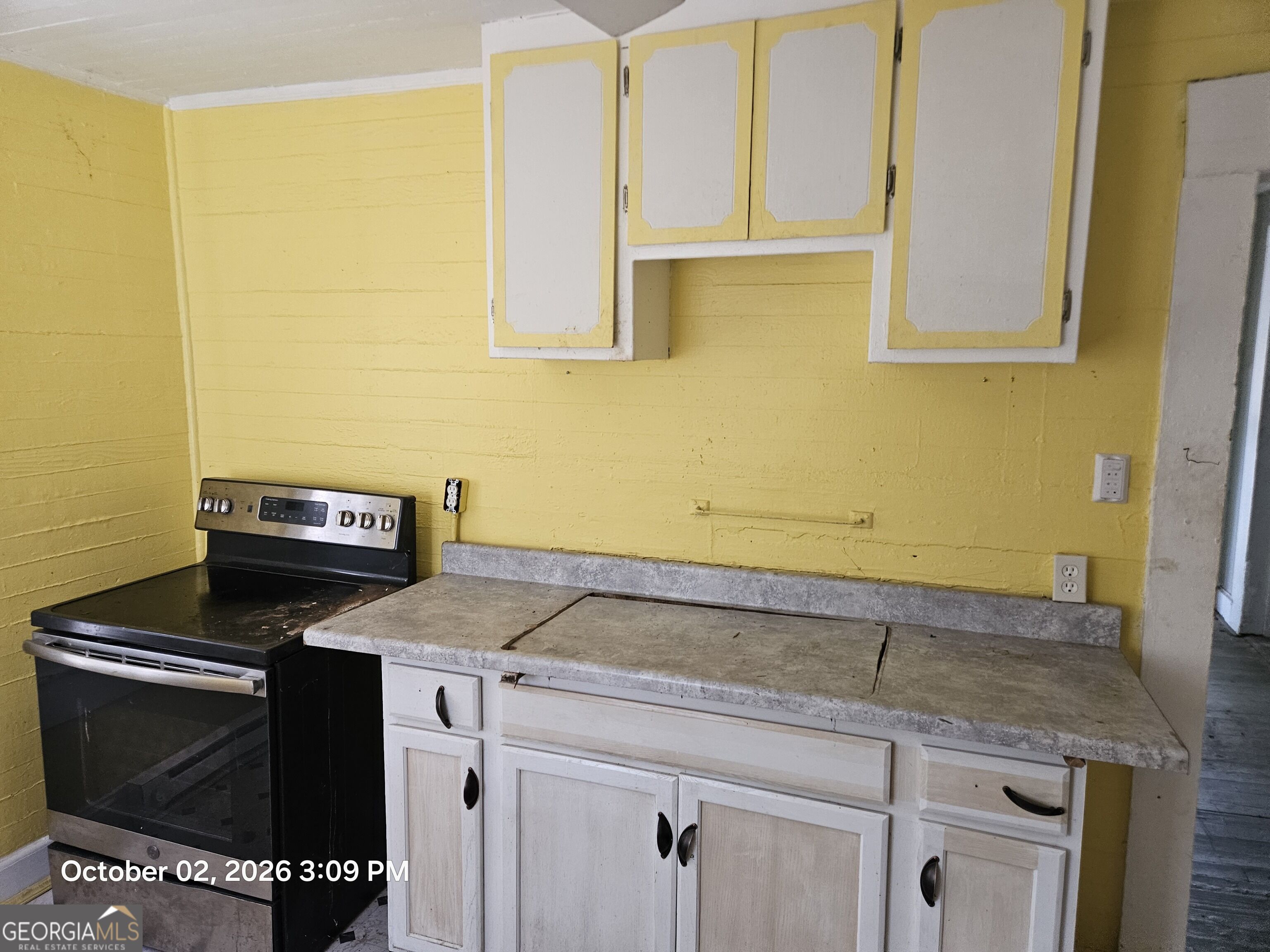 716 Carmen Place Property Photo 5