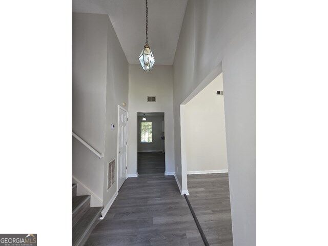 5329 Shirewick Lane Property Photo 4